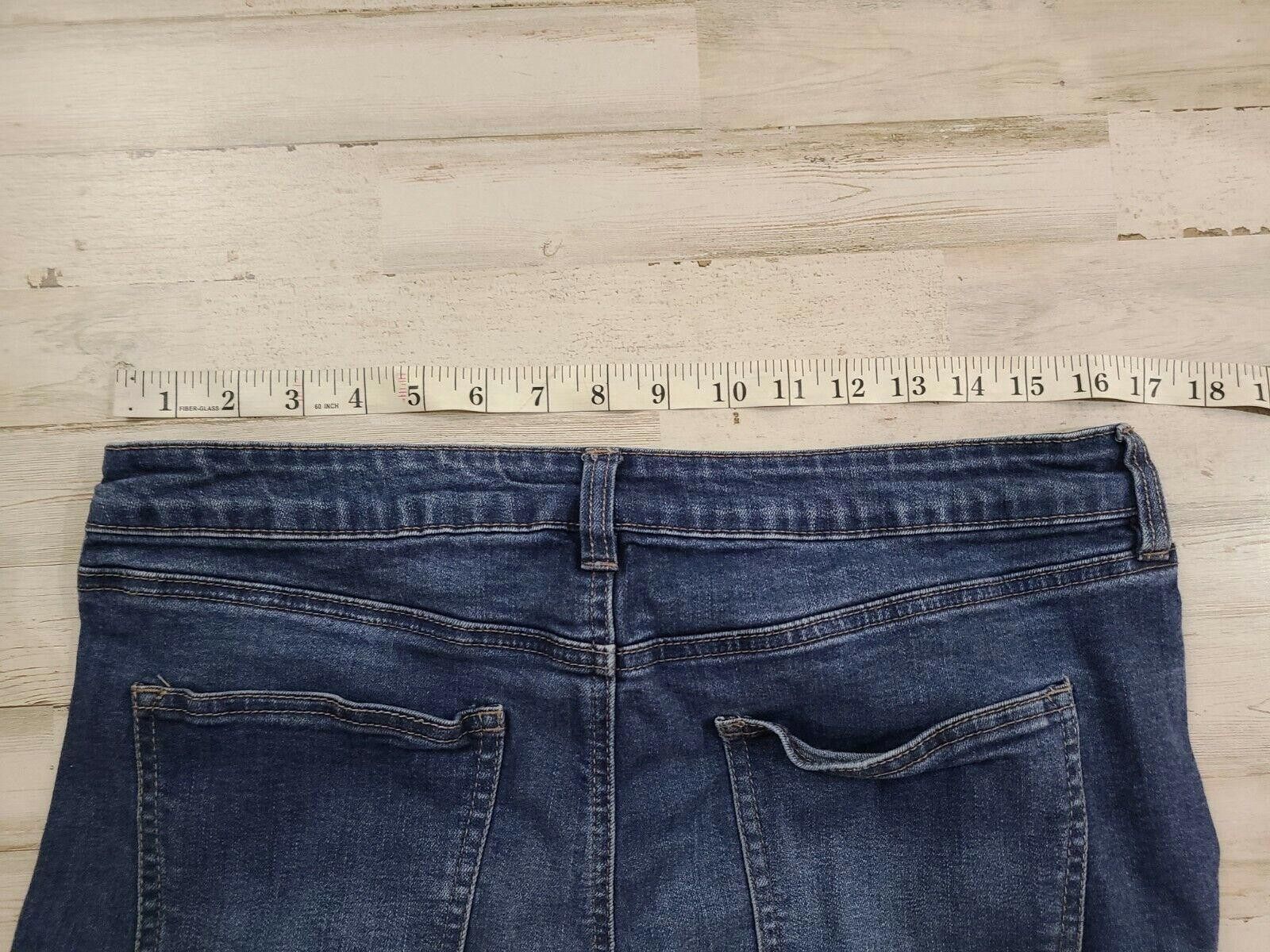 Designer Refuge Jean Shorts 10 Distressed Stretch Denim Size 32" / US 10 / IT 46 - 5 Thumbnail