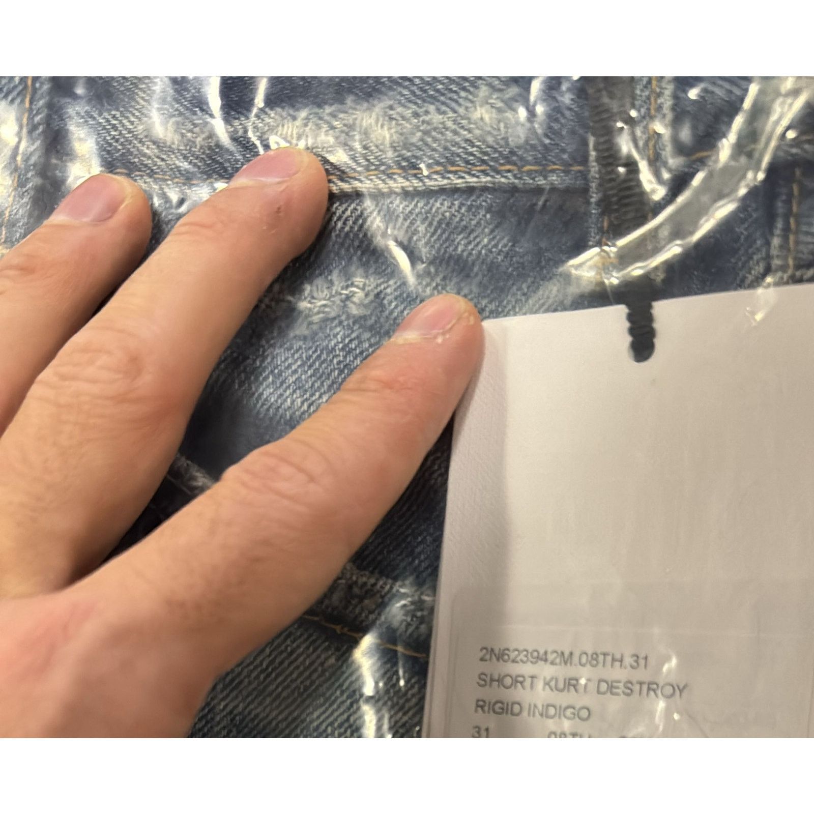Celine o1rshd1 Denim Short Kurt Destroy in Rigid Indigo Size US 31 - 18 Thumbnail