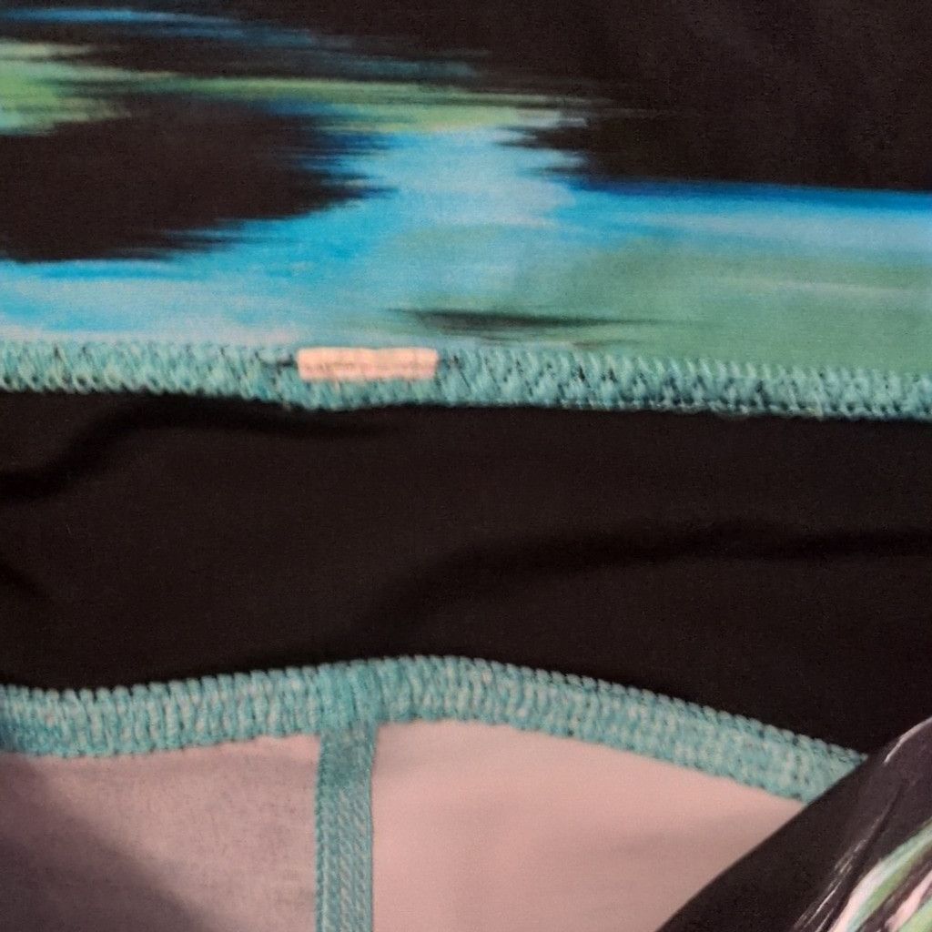 Lululemon Lululemon Swim Shorts Size 4? Size 25" / US 0 / IT 36 - 3 Thumbnail