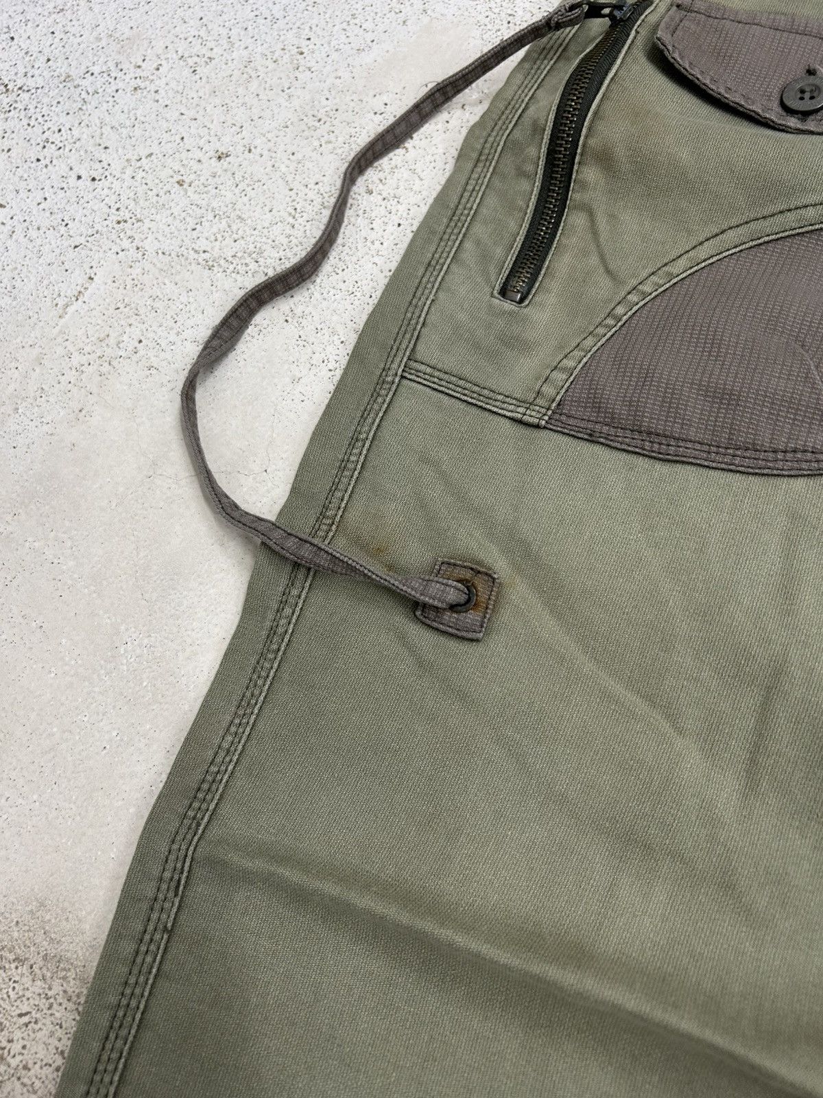 20471120 × GOSTAR DE FUGA × Japanese Brand Techno Japan Double Waist Baggy Cargo Parachute Faded Green Size US 35 - 9 Thumbnail