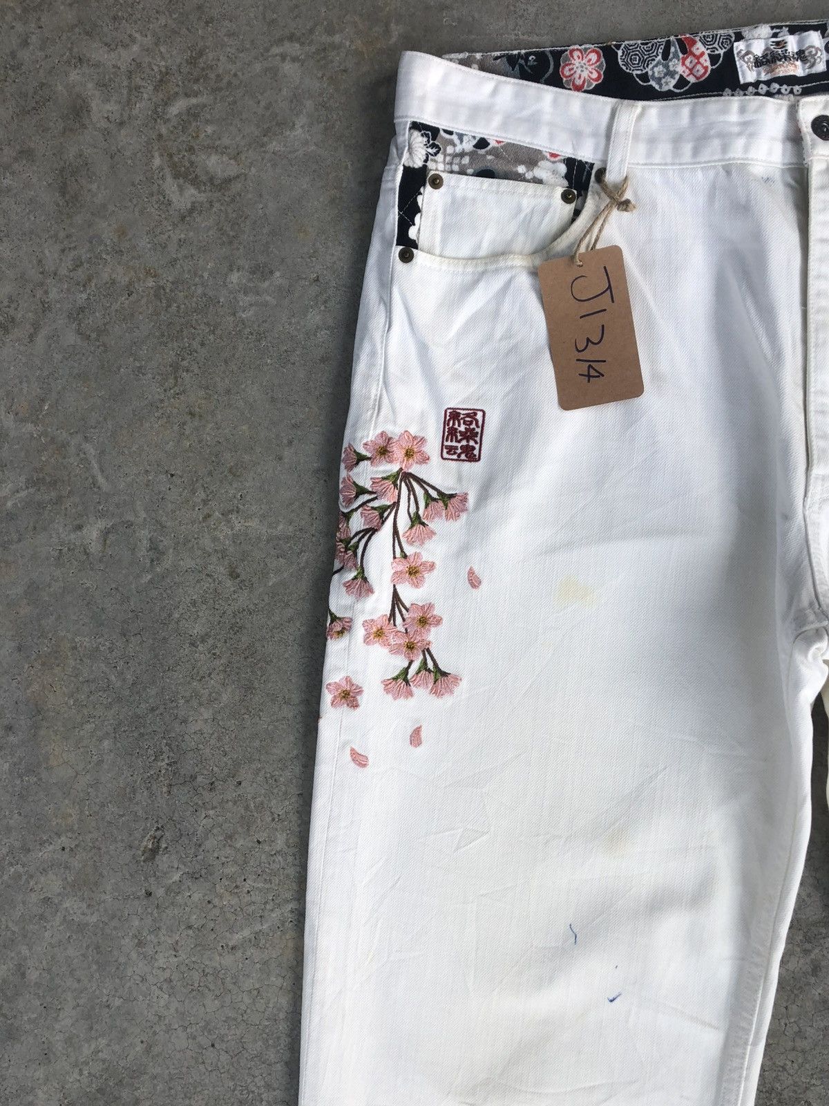 Karakuri Tamashii Karakuri Tamashii Embroidered Jeans Koi Size US 36 / EU 52 - 4 Thumbnail