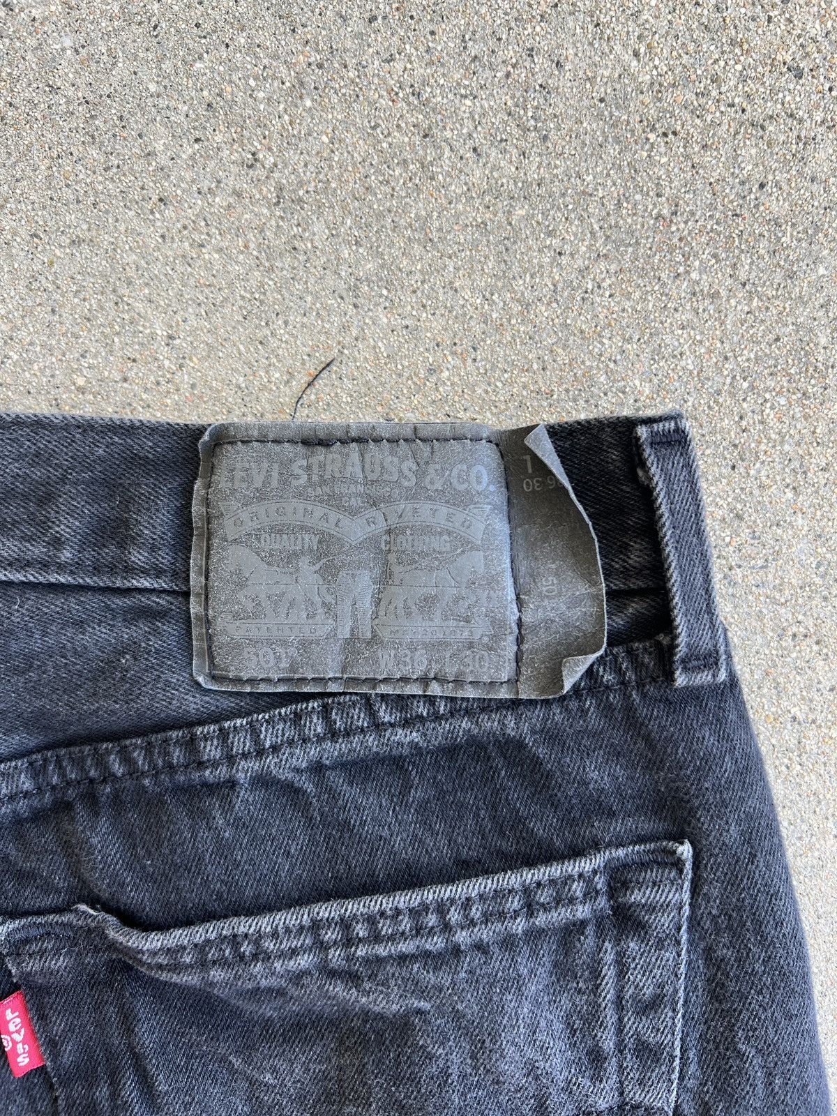 Levi's Vintage 2010s Black Levi’s 501 Relax Fit Jeans Size 36x30 Size US 36 / EU 52 - 3 Thumbnail