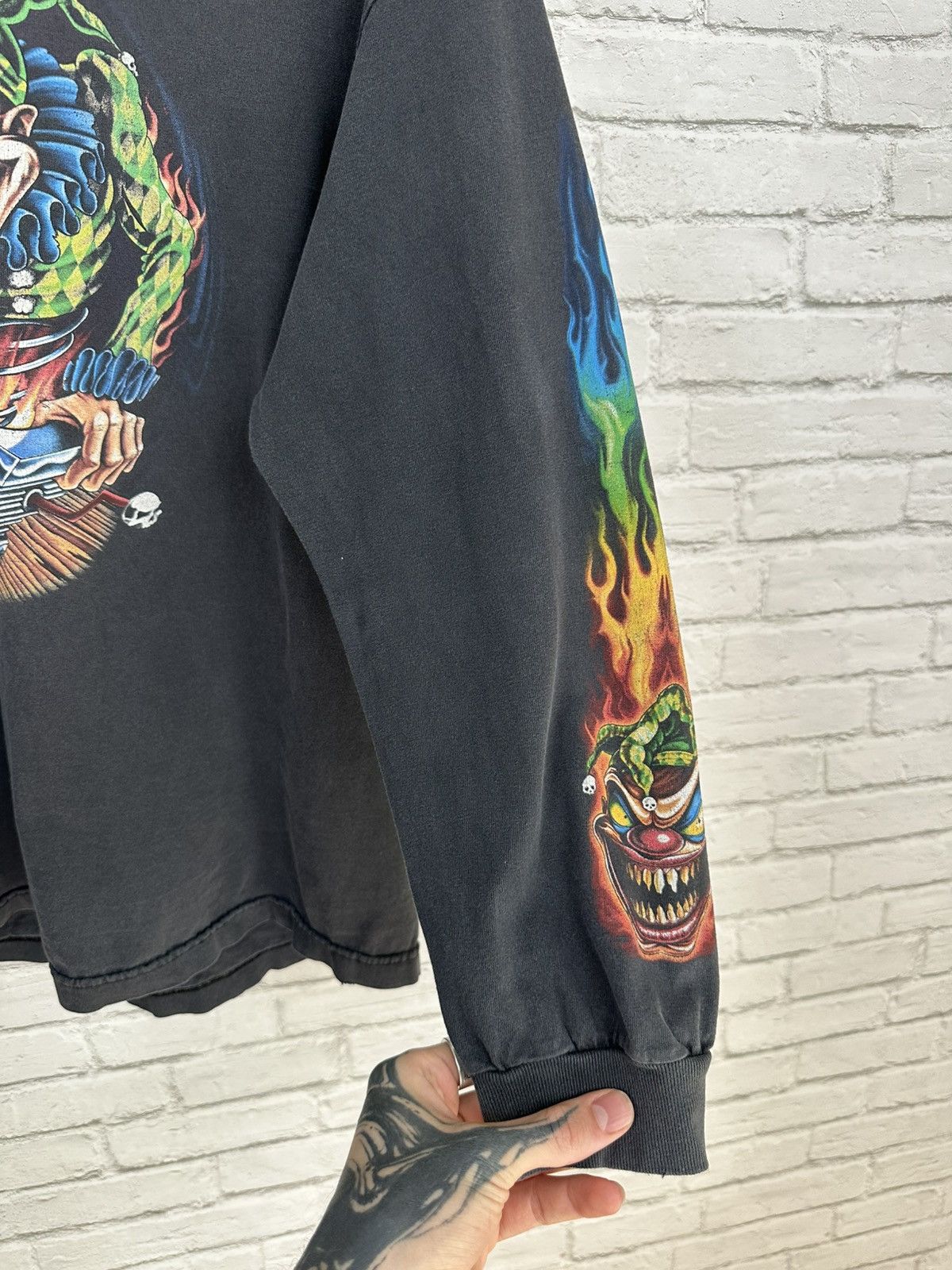 Vintage (L) THRASHED DEMENTED CLOWN Faded Vintage Longsleeve Tee Size US L / EU 52-54 / 3 - 10 Thumbnail