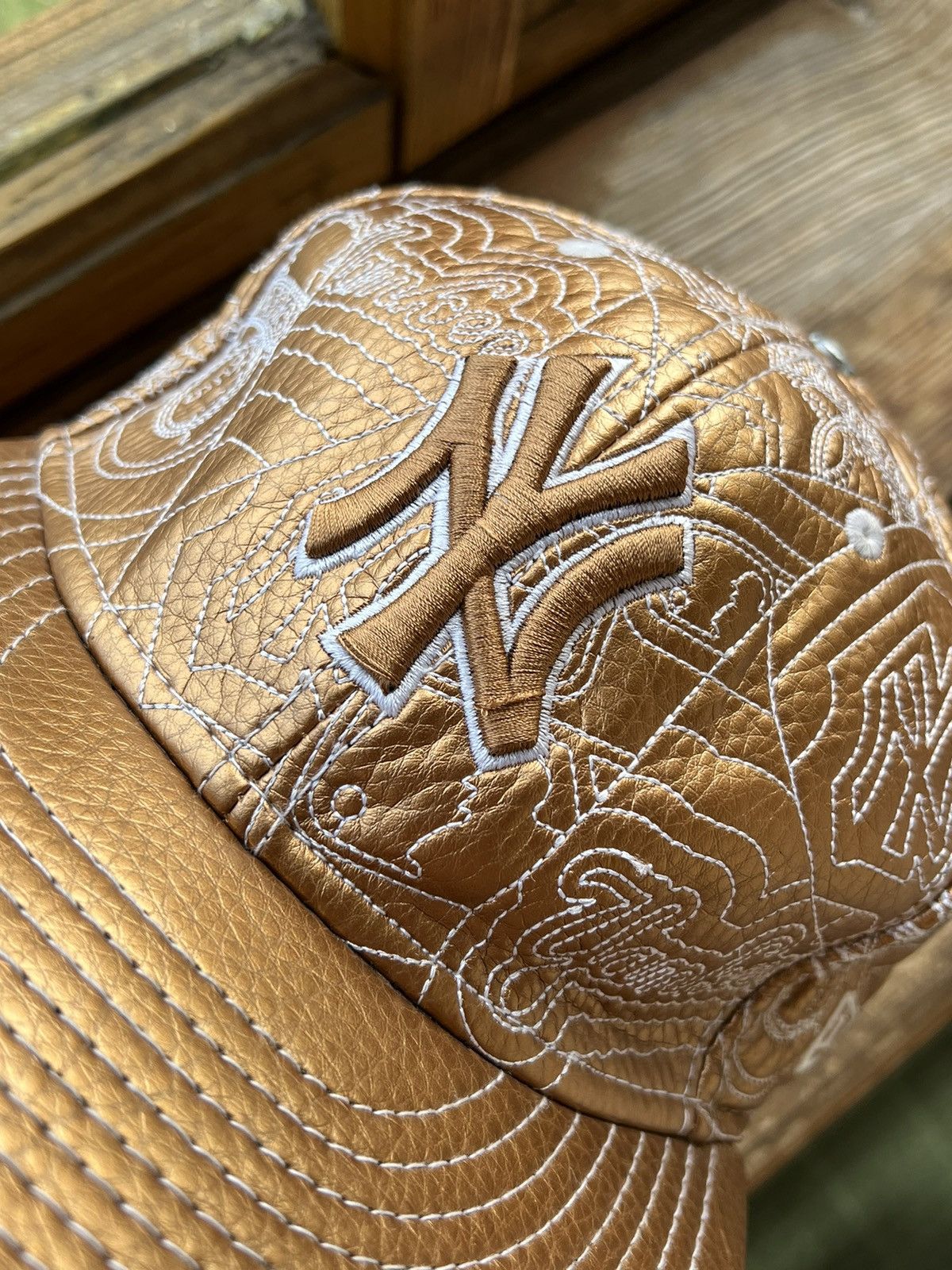 New Era Vintage Leather New York Yankees Cap New Era Y2K Size ONE SIZE - 4 Thumbnail