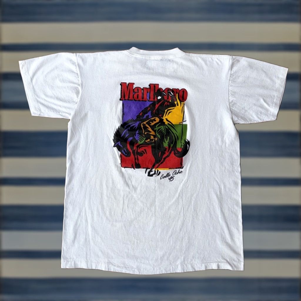 Marlboro VINTAGE Marlboro Cowboy Riding Horse T-Shirt XL White Cotton Graphic Print Crew Neck Short Sleeve Men Shirt Century 90s logo double-sided pockets"} Size US XL / EU 56 / 4 - 1 Thumbnail