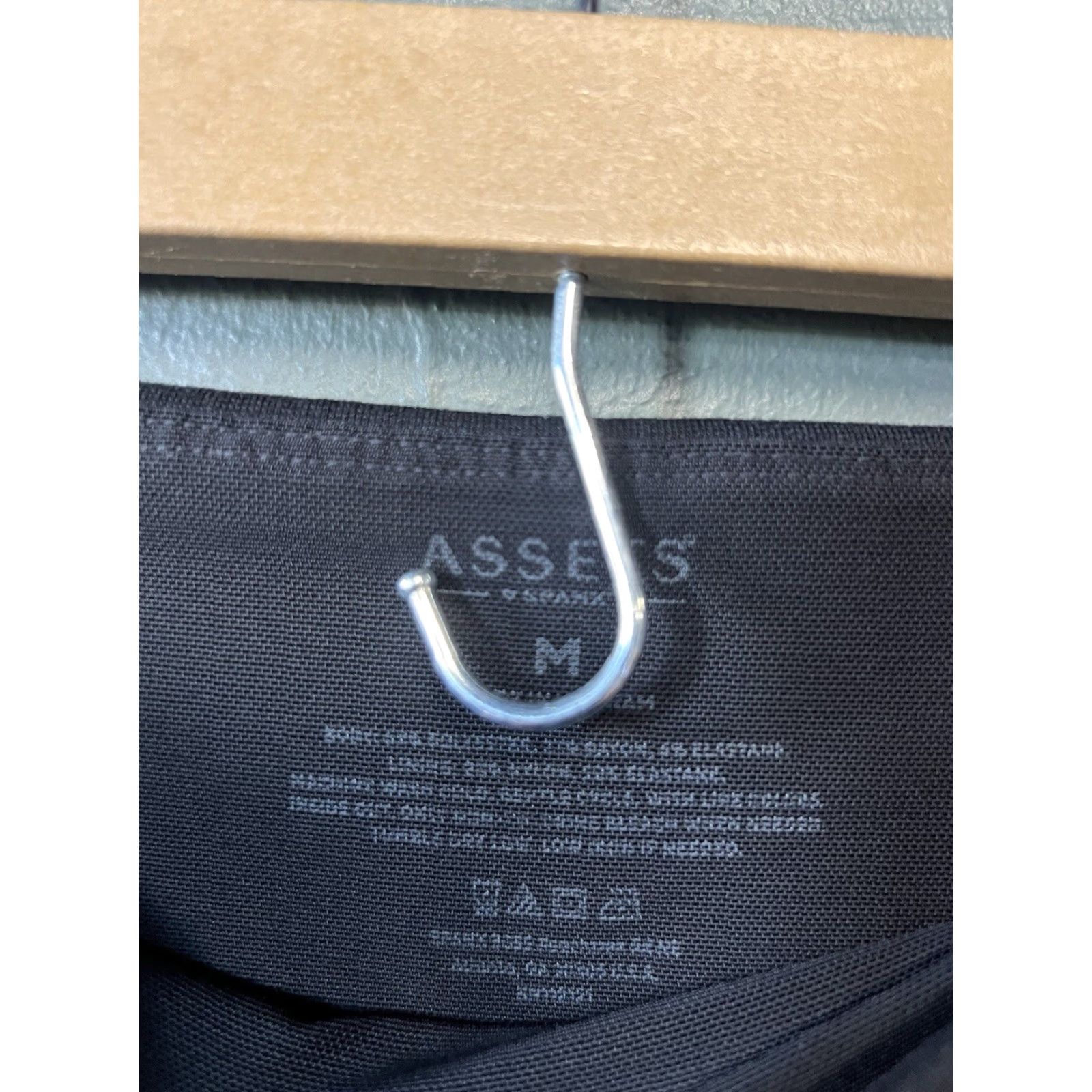 Spanx Spanx Leggings Women Medium Black Cropped Solid Size 32" / US 10 / IT 46 - 3 Thumbnail