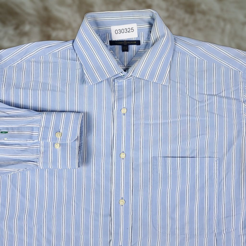 Tommy Hilfiger Tommy Hilfiger Shirt Mens Large Blue White Striped Button-Up Long Sleeve, Regular Fit, Cotton, Classic Preppy Brand, Button-Front, Collared Size US L / EU 52-54 / 3 - 1 Thumbnail