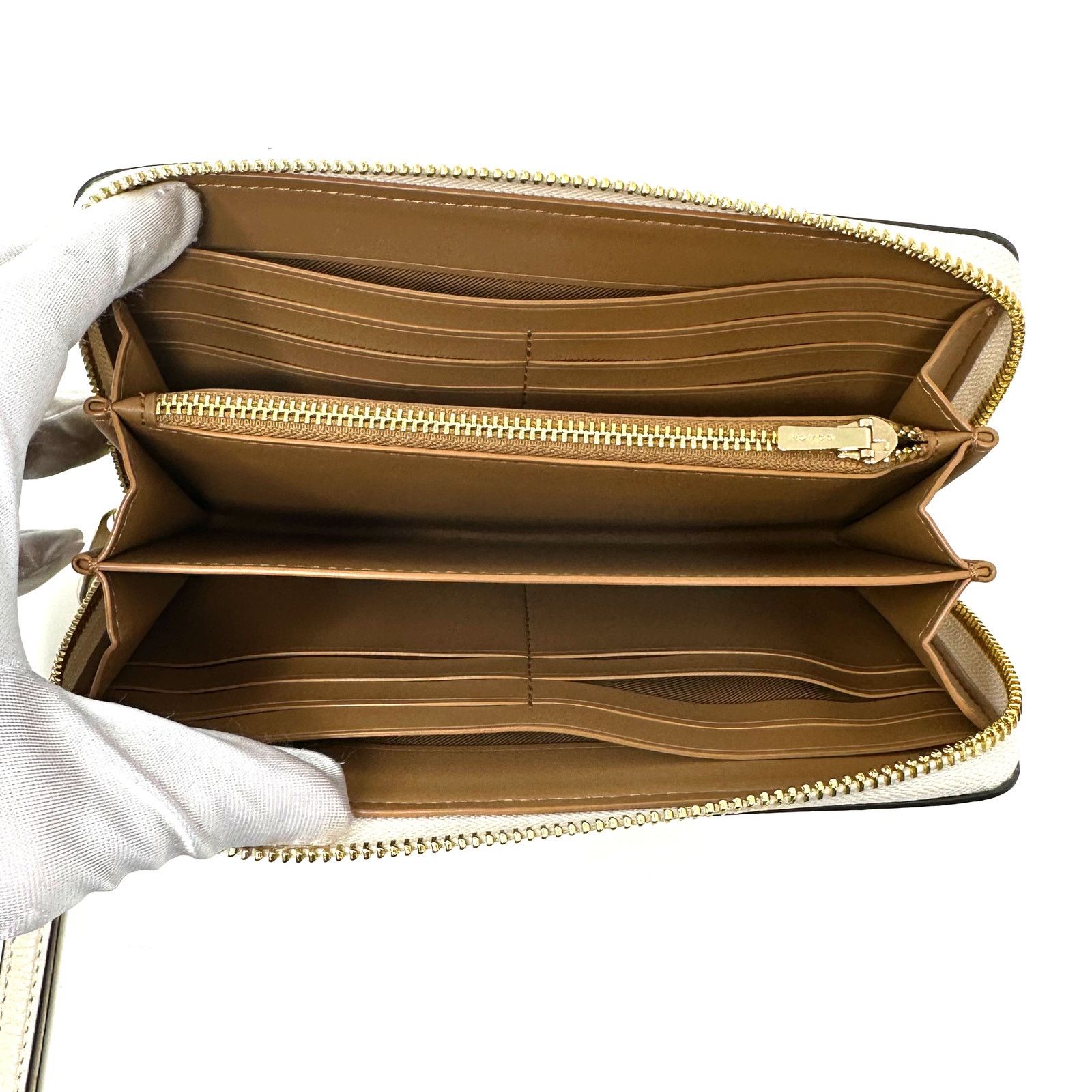 Coach Coach Long Zip Around Wallet Chalk White Leather C4451 New Size ONE SIZE - 4 Thumbnail