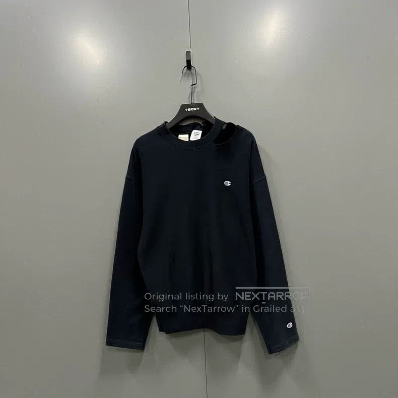 Vetements Vetements Original Champion Collaboration Ripped Hoodie Size US S / EU 44-46 / 1 - 1 Thumbnail