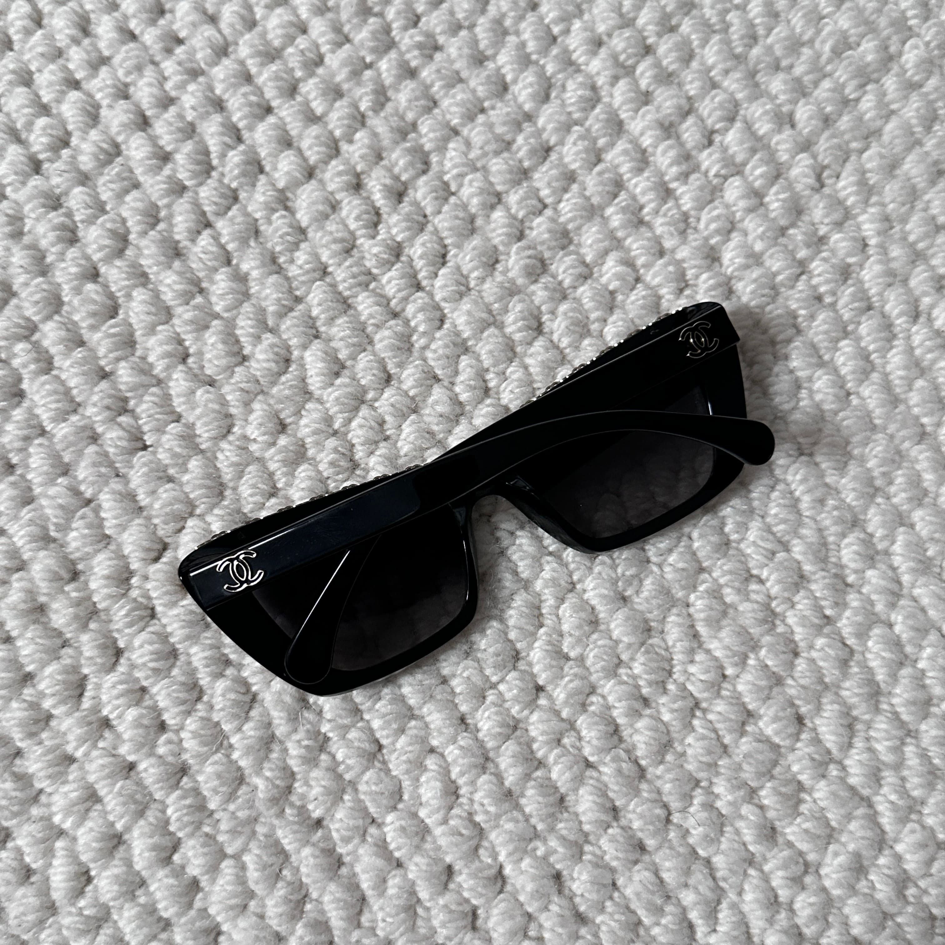 Chanel CHANEL 0CH5540 C622S8 Size ONE SIZE - 8 Thumbnail