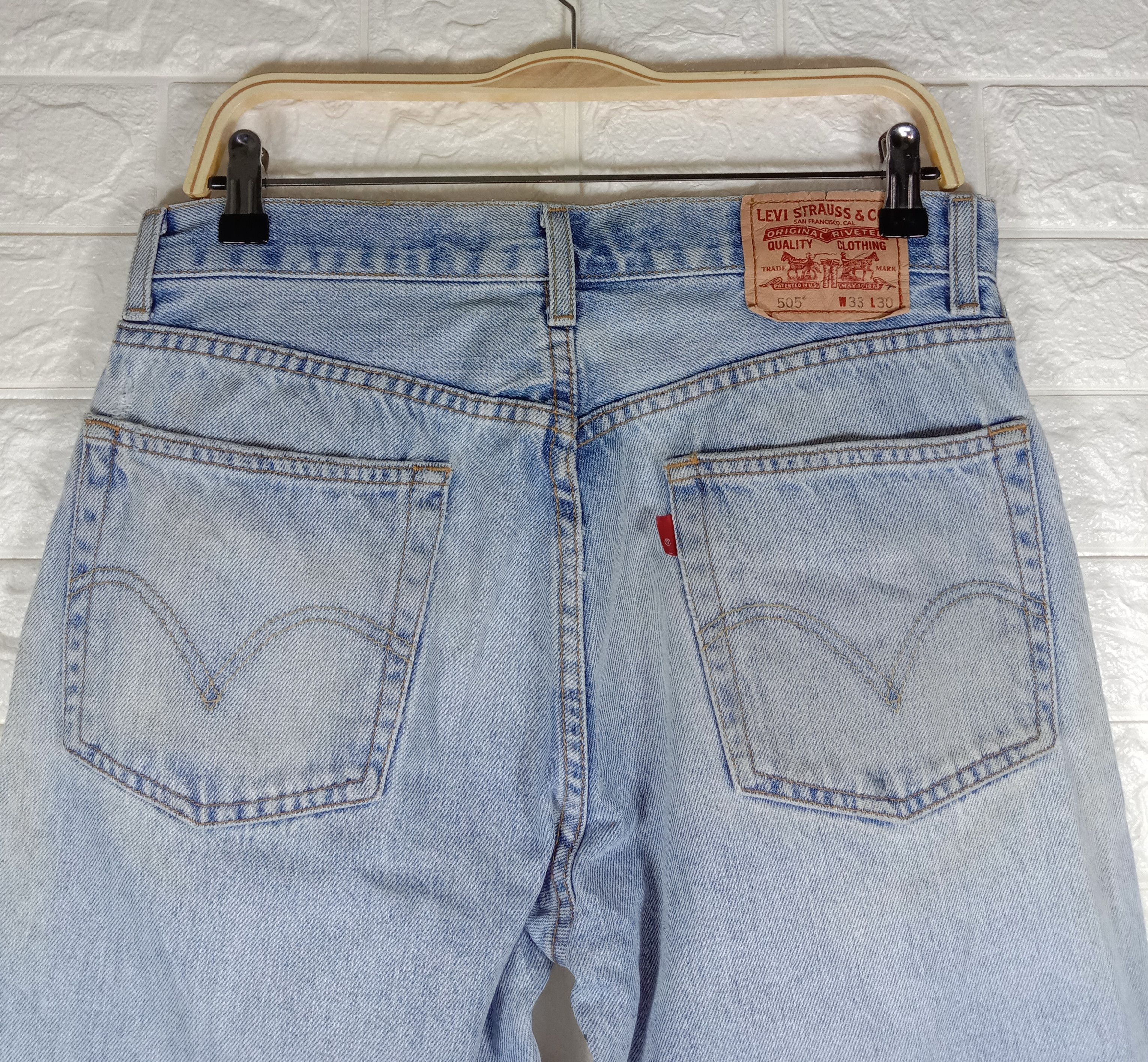 Levi's Vintage Levi's 505 Light Wash Jeans Distressed Denim Size US 31 - 6 Thumbnail
