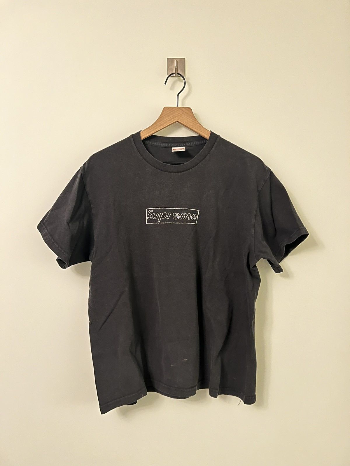 Kaws × Supreme Supreme X Kaws Bogo T Size US M / EU 48-50 / 2 - 2 Thumbnail