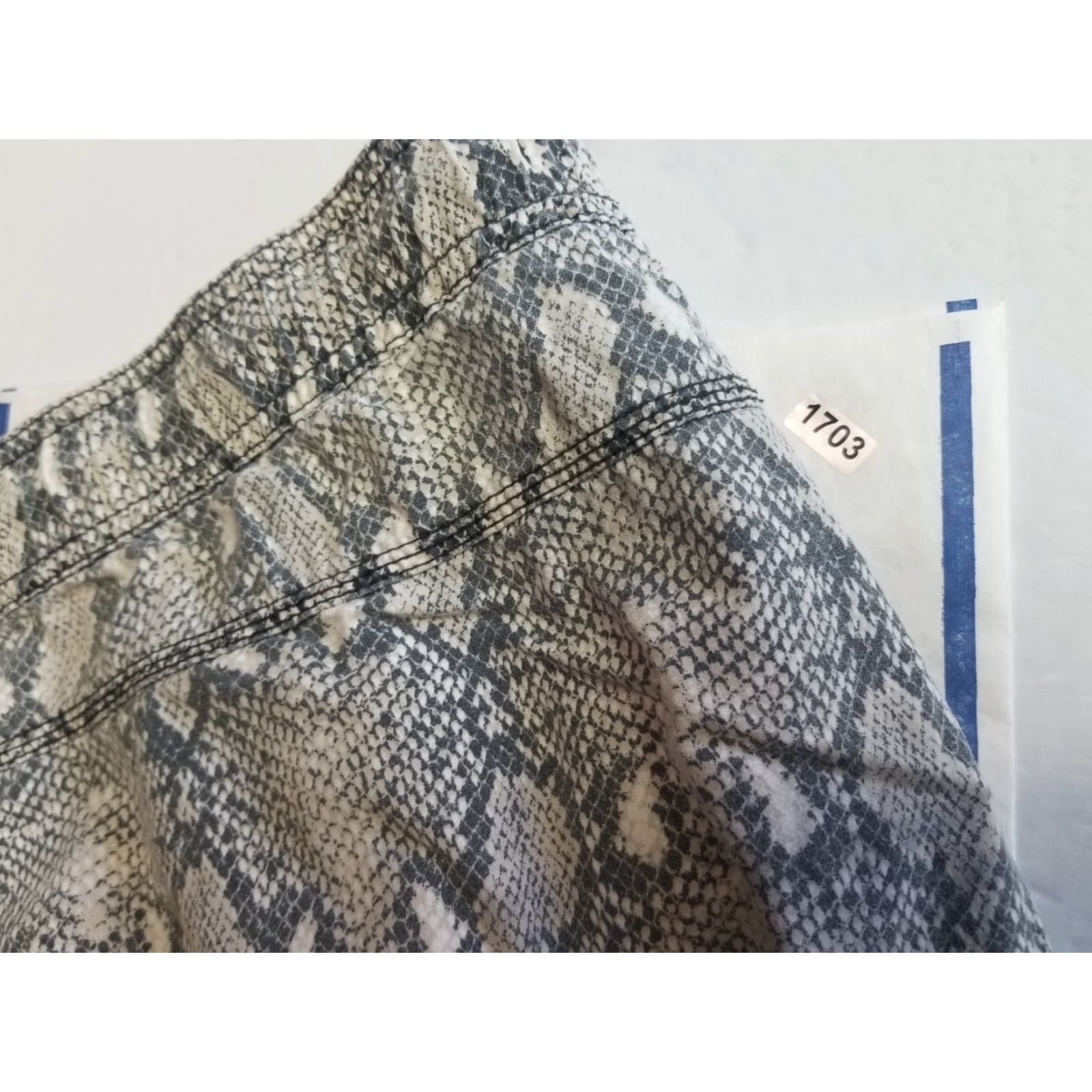 Cotton On VINTAGE Cotton On Beach Short Mens XL Gray 100% Cotton Drawstring Pockets Lightweight Breathable Lined Moisture Wicking Casual Outdoor Short Size US 36 / EU 52 - 6 Thumbnail