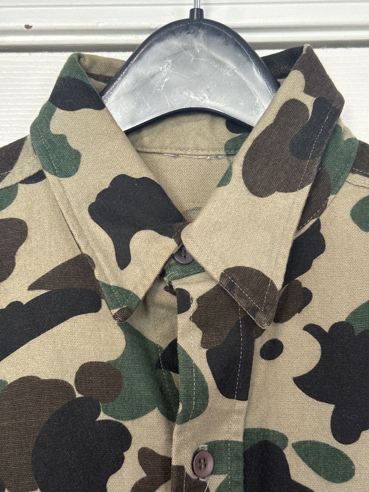 Carhartt Duck camo button up Size US L / EU 52-54 / 3 - 3 Thumbnail