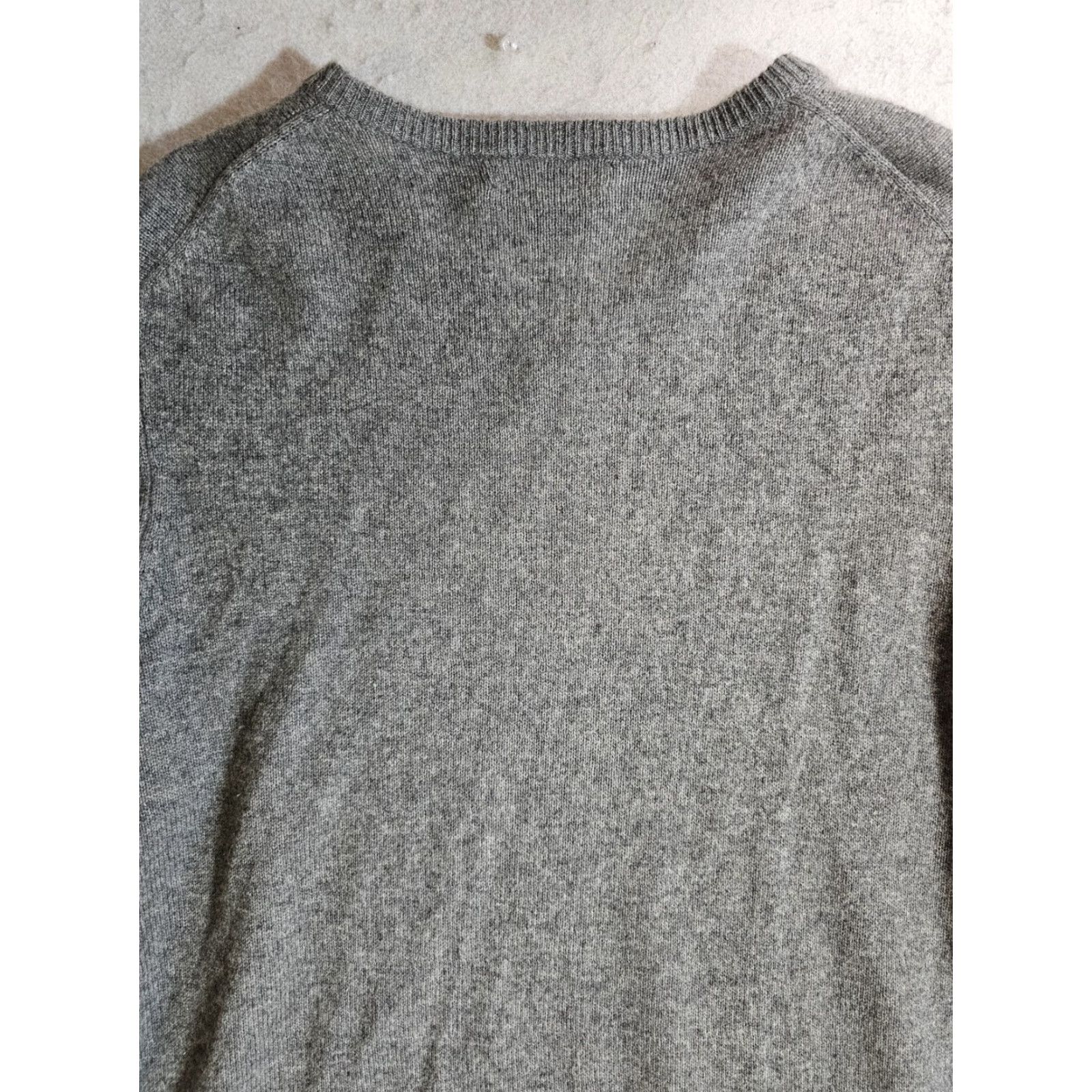 Vintage VINTAGE Marshall Field's 100% Cashmere Pullover Sweater V-Neck Mens XL Gray Size US XL / EU 56 / 4 - 7 Thumbnail