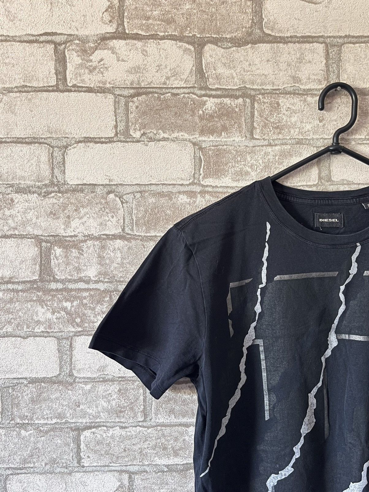 Diesel × Japanese Brand × Vintage 🇮🇹Vintage y2k Big Logo Diesel Tee Shirt Size US S / EU 44-46 / 1 - 3 Thumbnail