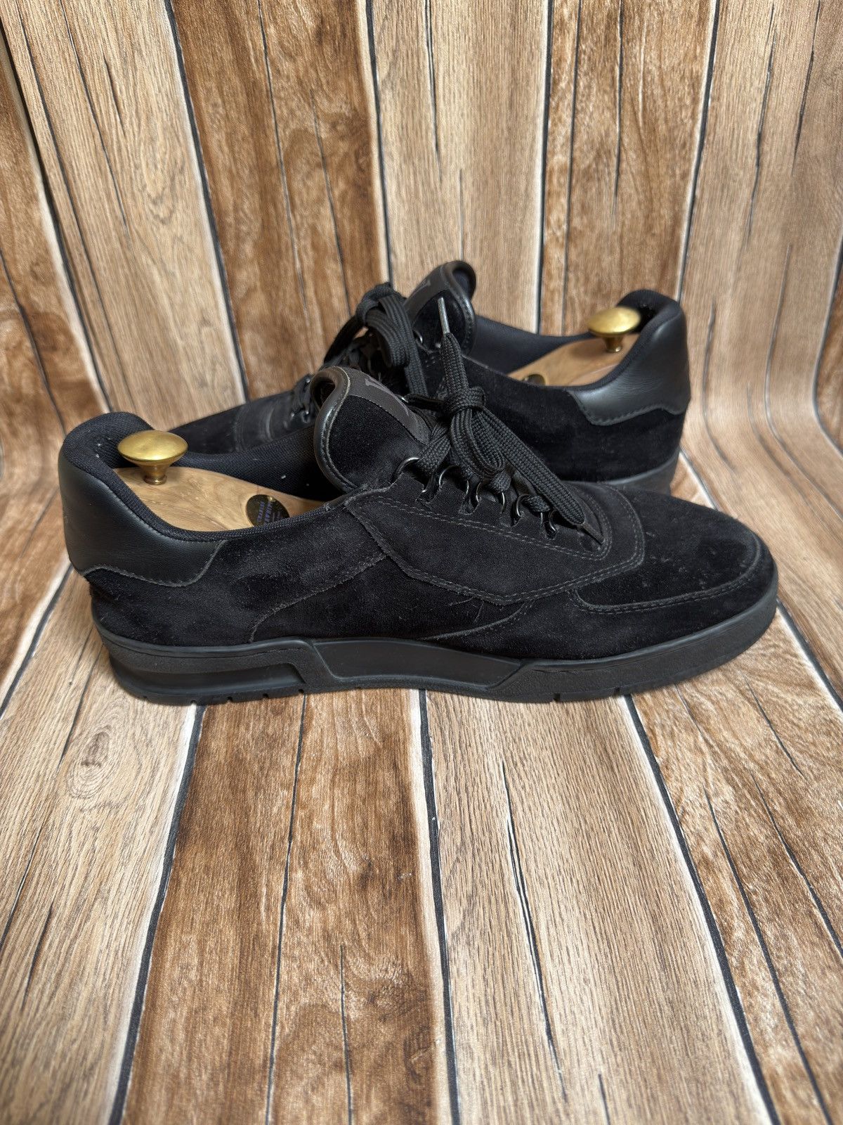 Louis Vuitton Suede lv trainers Size US 10 / EU 43 - 9 Thumbnail