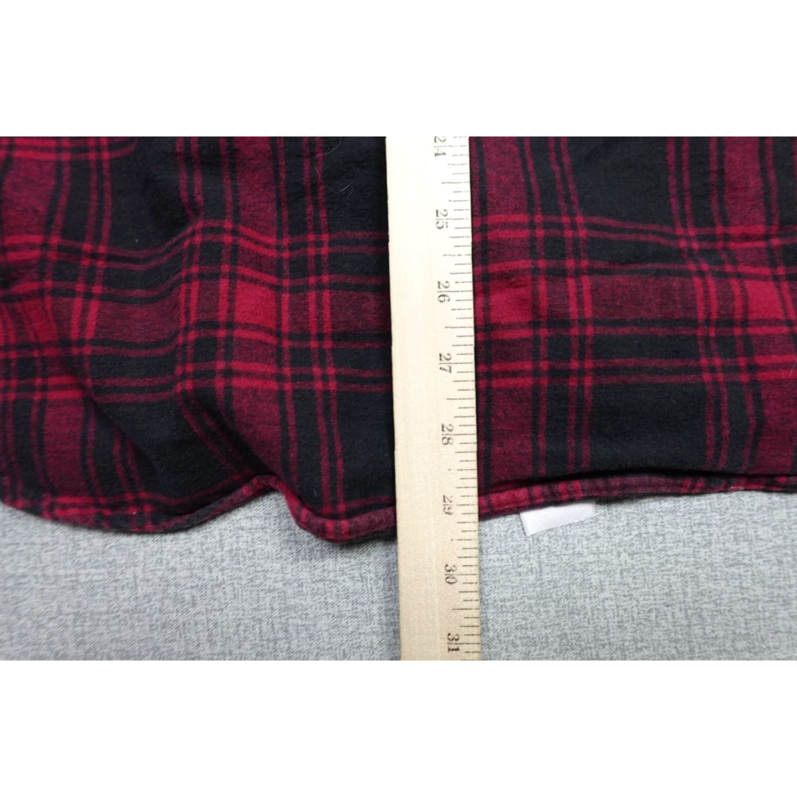 Vintage VINTAGE Cabela's Shirt Mens XL Red Plaid 100% Cotton Flannel Button-Up Outdoors Classic 90s Mens Size US XL / EU 56 / 4 - 6 Thumbnail
