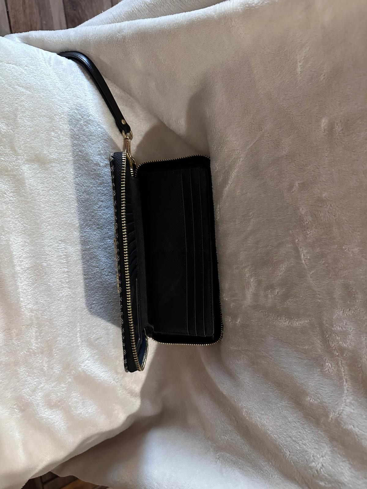 Other Michael Kors Monogram Tote Handbag with Matching Wallet Size ONE SIZE - 4 Thumbnail