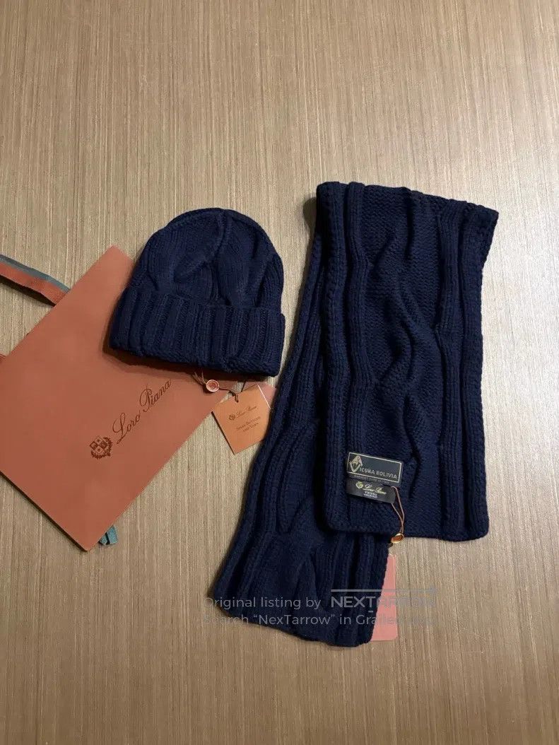 Loro Piana Loro Piana Women's Lama Knit Scarf Size ONE SIZE - 2 Thumbnail