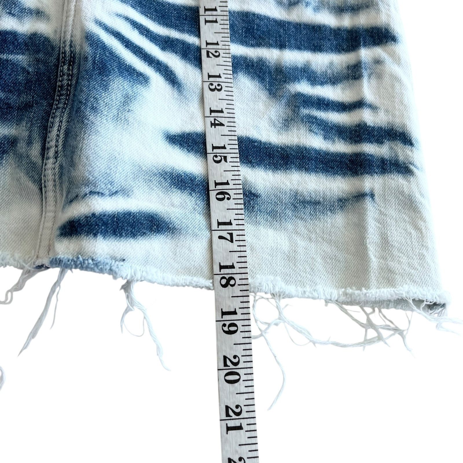 Zara Zara Blue Tie Dye A-Line Denim Mini Skirt Size XS Size 25" / US 0 / IT 36 - 5 Thumbnail