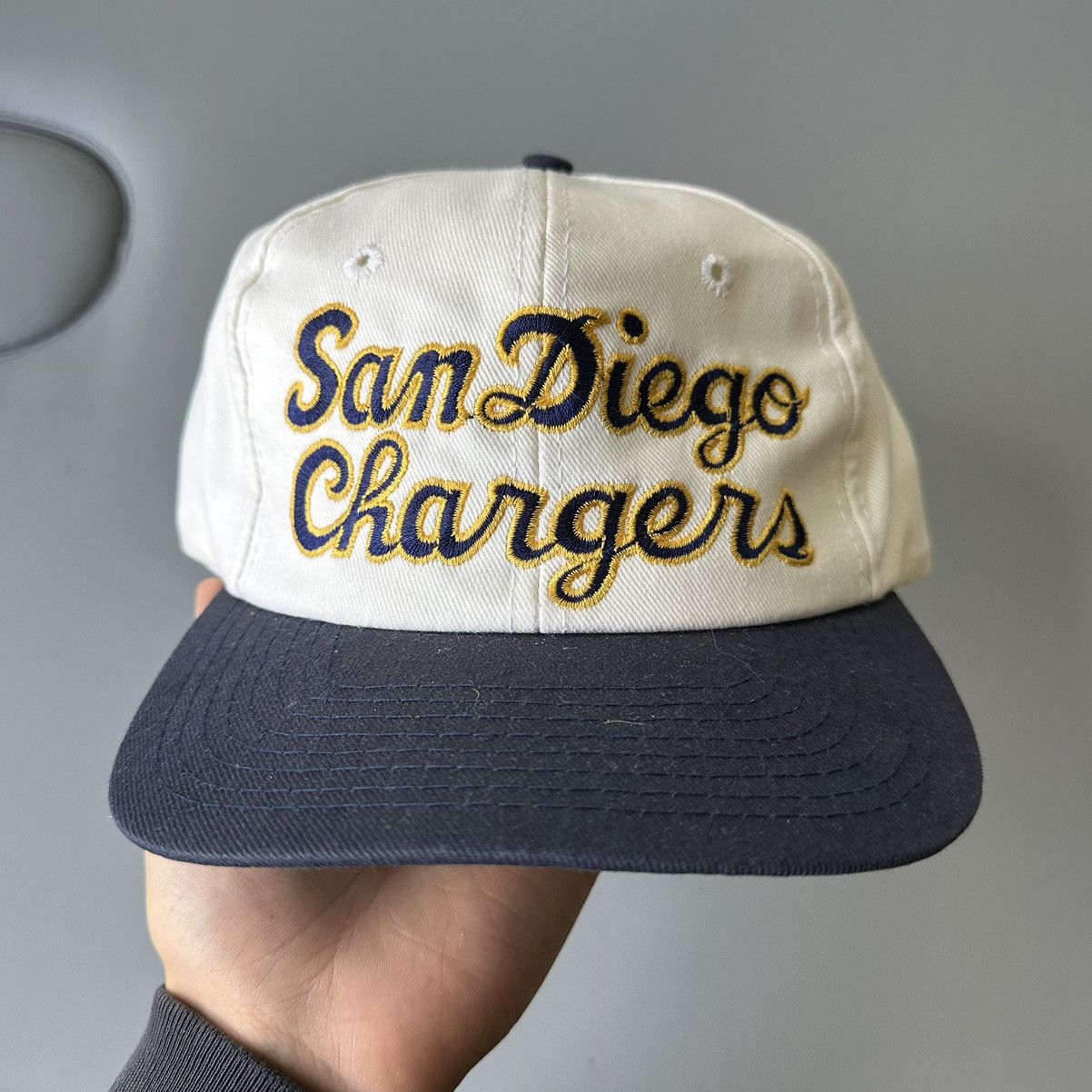image of Nfl x Starter Vintage 90's San Diego Chargers Starter Script Snapback in Navy, Men's
