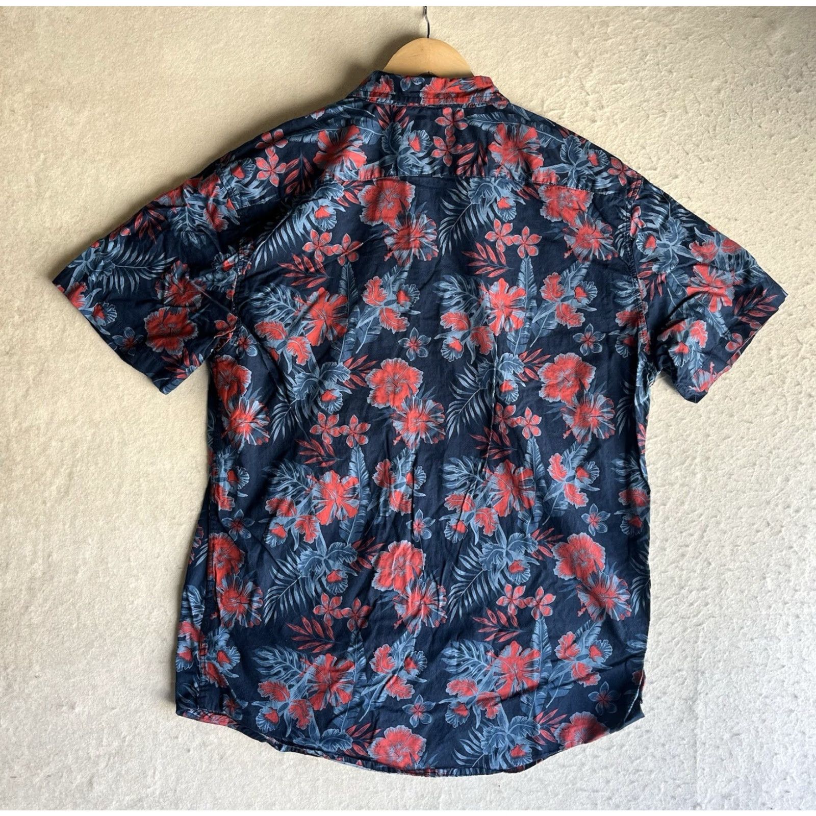 CO MOLOKAI SURF CO Hawaiian Shirt Short Sleeve BLUE Men’s 2XL Shirt Mens Button-Up Hawaiian 2XL Blue Size US XXL / EU 58 / 5 - 2 Thumbnail