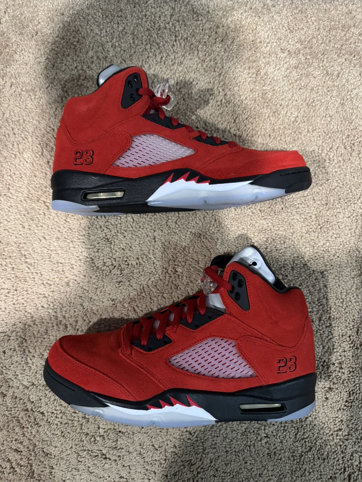Jordan 5 Raging Bull 2021
