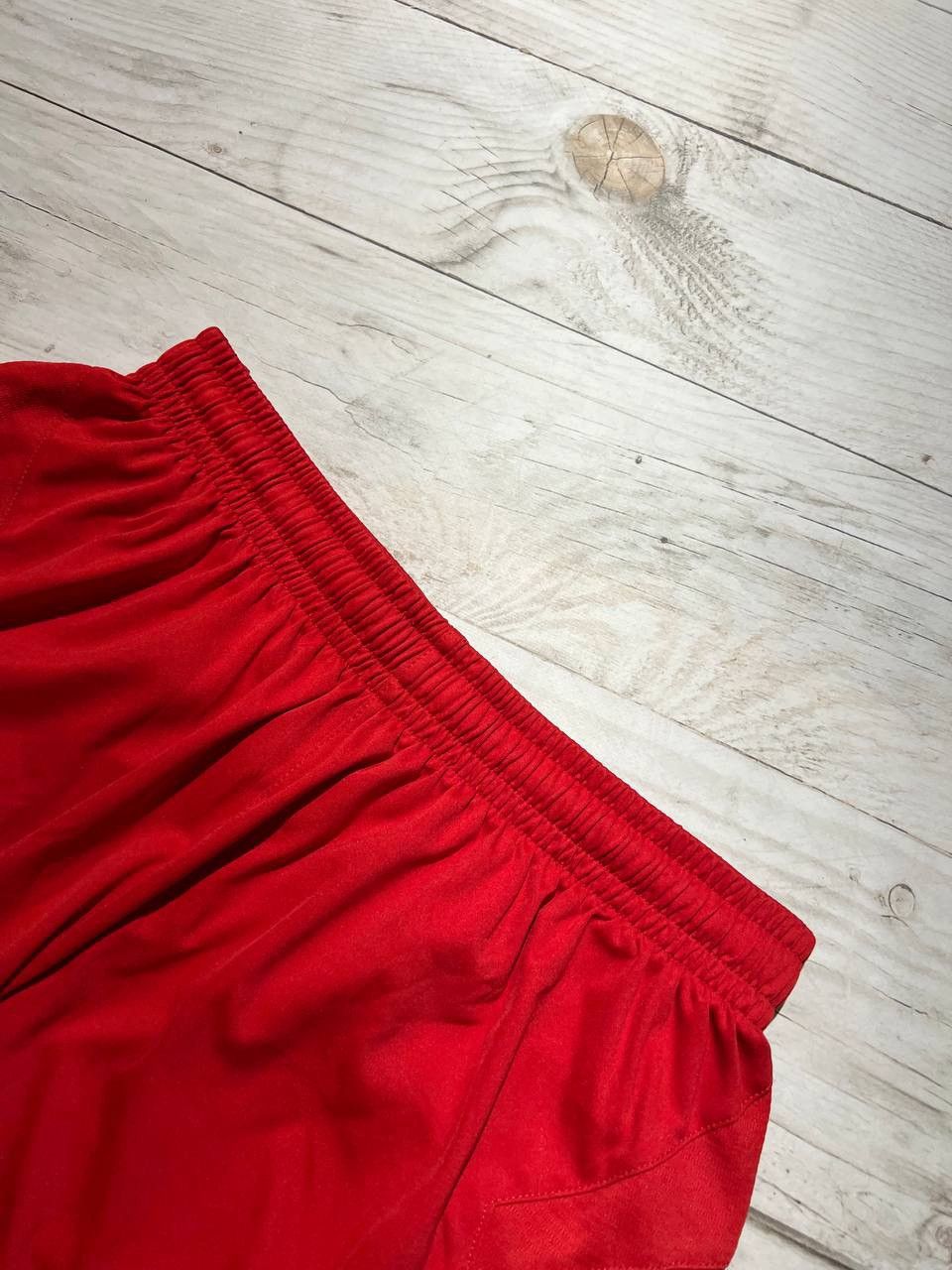 New Balance New Balance Liverpool 2016 2017 Home Football Shorts Soccer Size US 32 / EU 48 - 2 Thumbnail