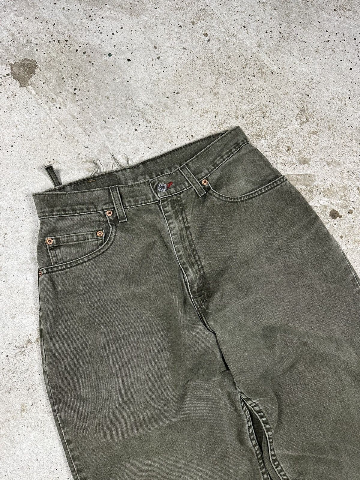 Levi's × Vintage Vintage 90s Levi’s Distressed Khaki Denim Pants Relaxed Size US 28 / EU 44 - 7 Thumbnail