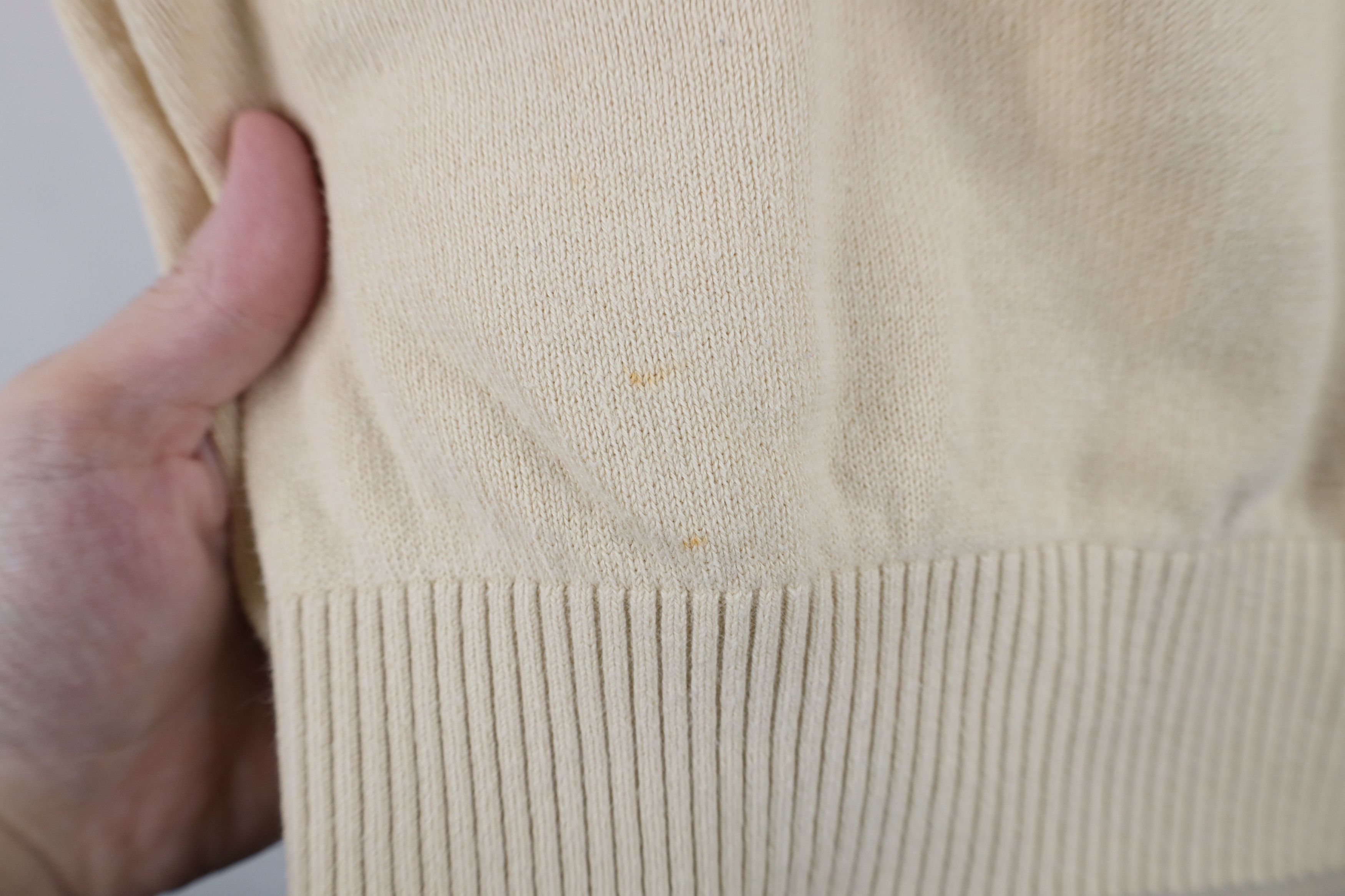 Tommy Hilfiger Vintage Tommy Hilfiger Knit V-Neck Sweater Vest Beige Tan Size US XL / EU 56 / 4 - 10 Thumbnail