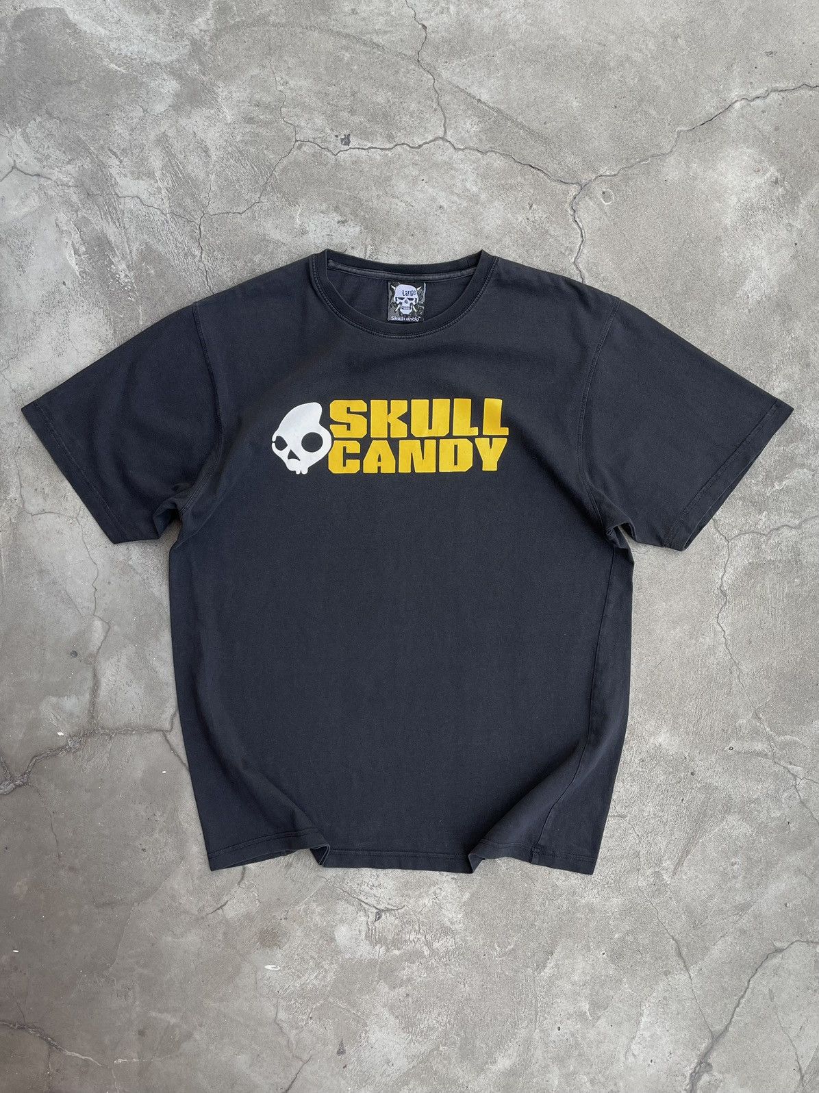 Sunfaded SKULL CANDY Vintage T-Shirt Y2K