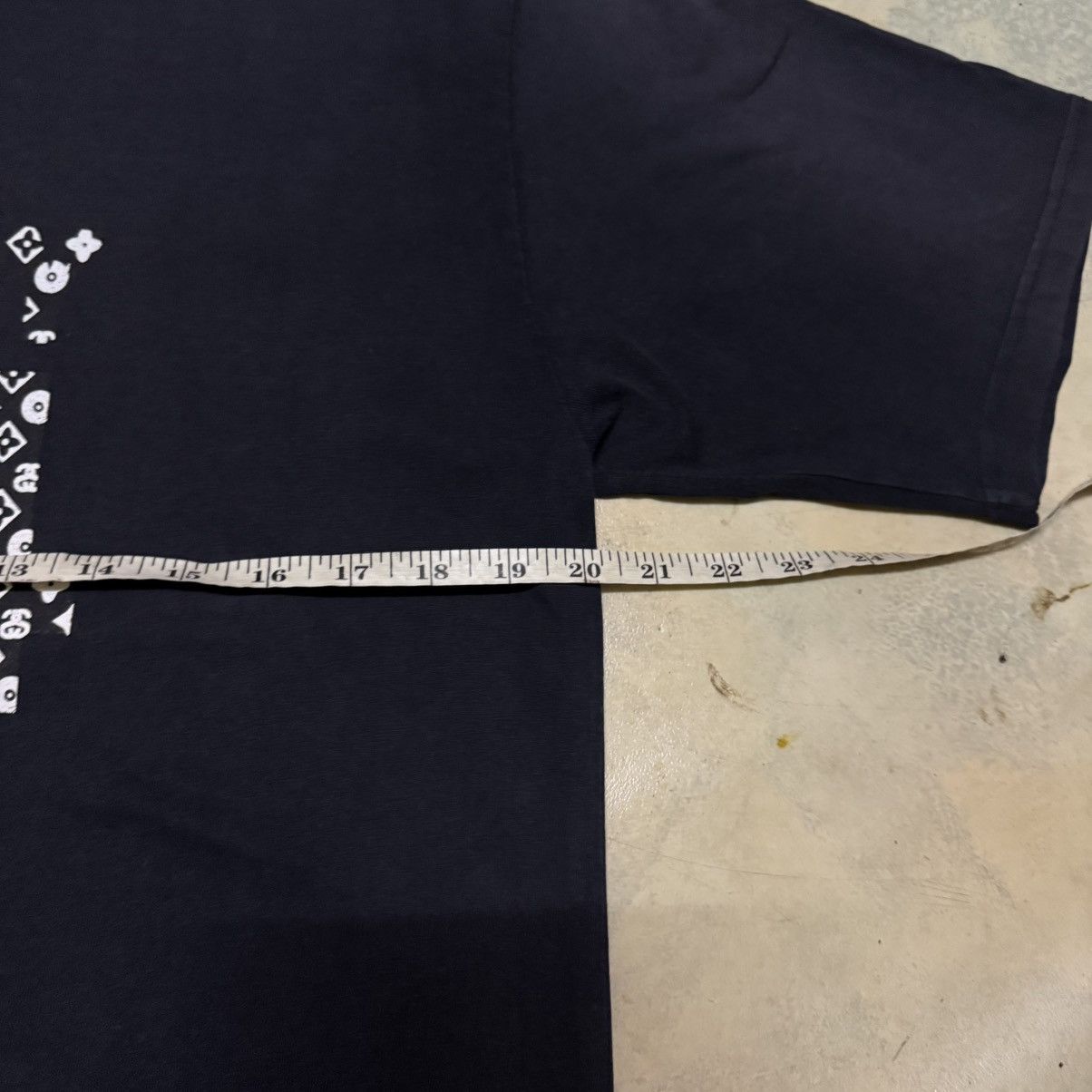 Stussy × Vintage Vintage Stussy LV Monogram No 4 Big Logo T Shirt Size US M / EU 48-50 / 2 - 10 Thumbnail