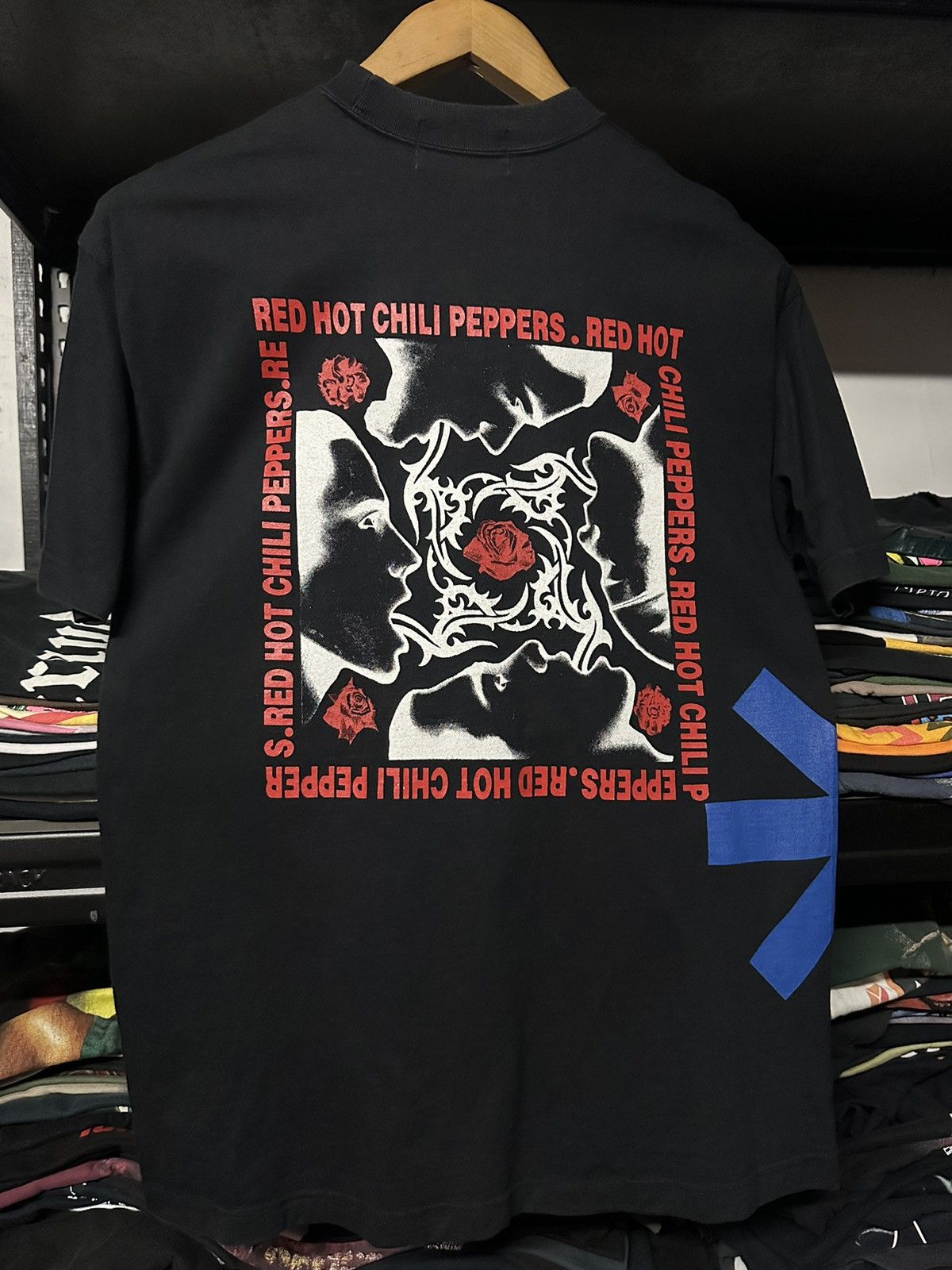Band Tees Vintage 90s Red Hot Chilli Pepper Sir Psycho Sexy Faded Tee Size US M / EU 48-50 / 2 - 1 Thumbnail