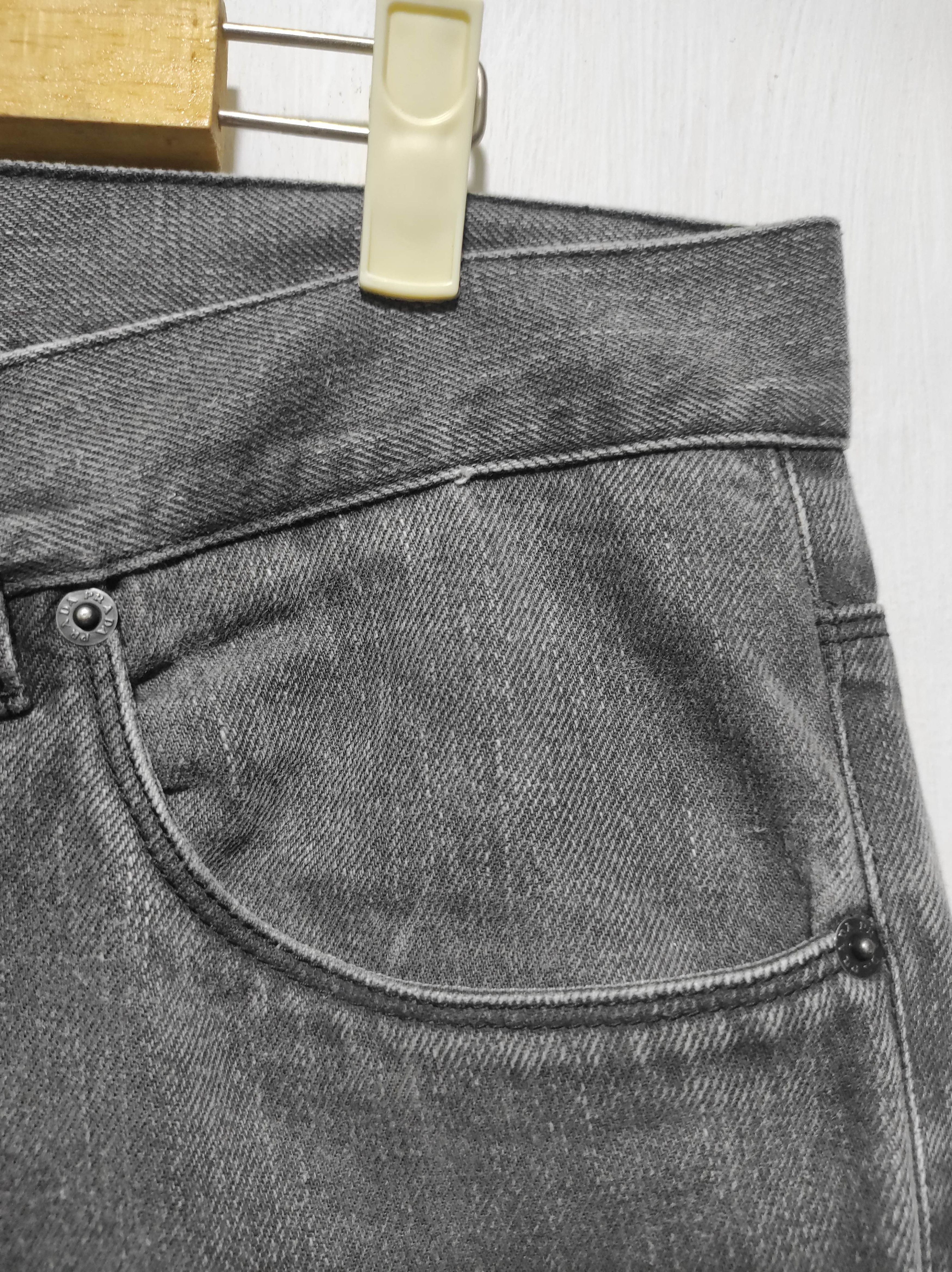 Prada Prada Logo Black Denim Tapered Fit Jeans size 30 Size US 30 / EU 46 - 6 Thumbnail