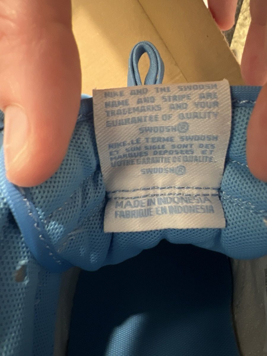 Nike Nike Dunk Low UNC Size US 10.5 / EU 43-44 - 10 Thumbnail