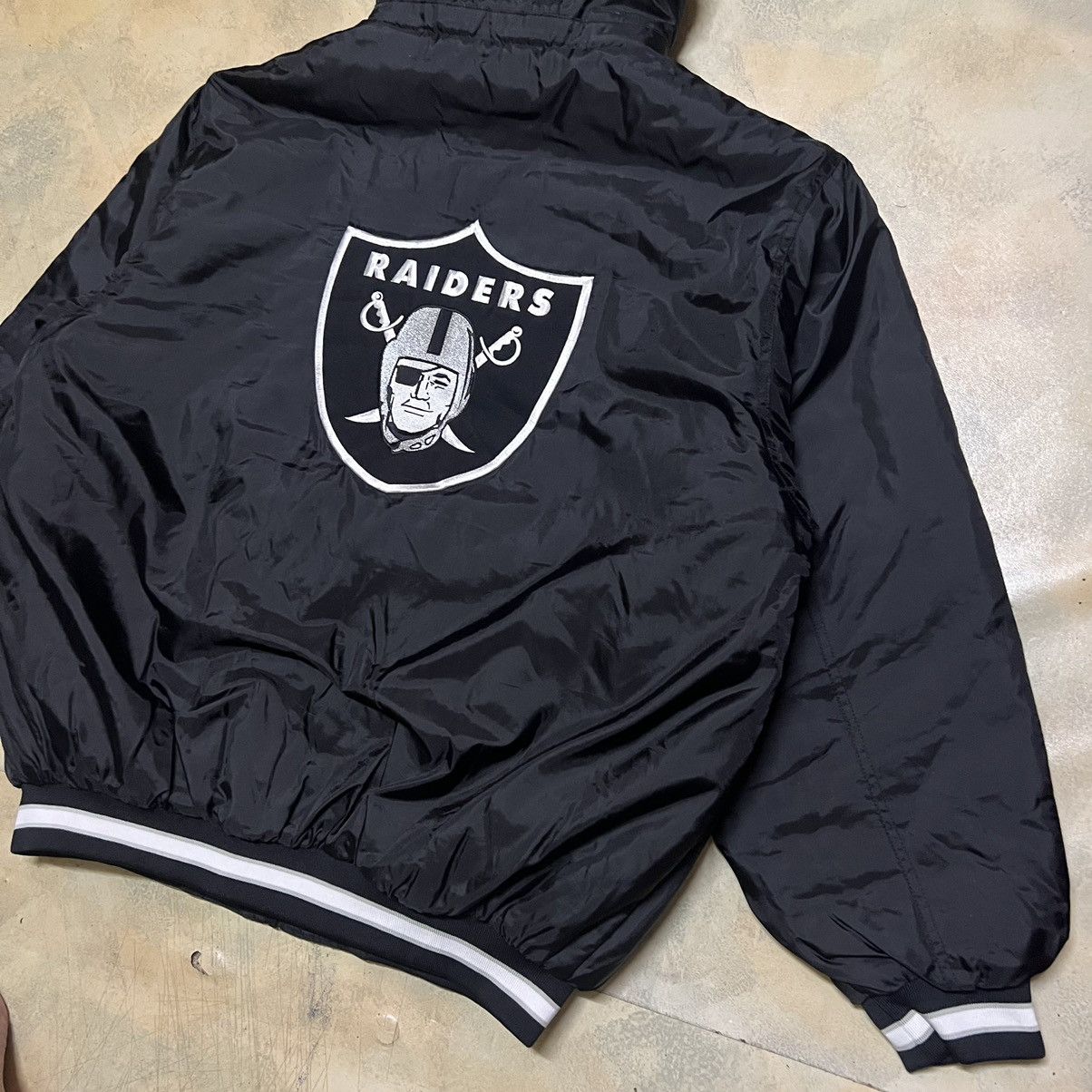 NFL Raiders Big Logo Hoody Jacket by Reebok Size US L / EU 52-54 / 3 - 16 Thumbnail