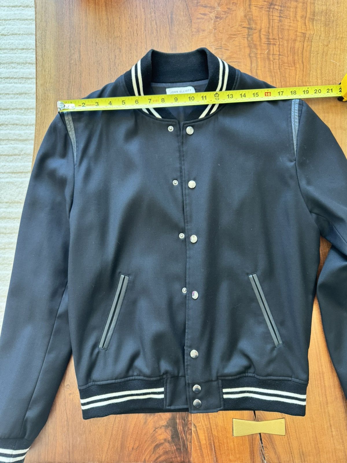 John Elliott John Elliott black bomber wool size 3 Large Size US L / EU 52-54 / 3 - 1 Thumbnail