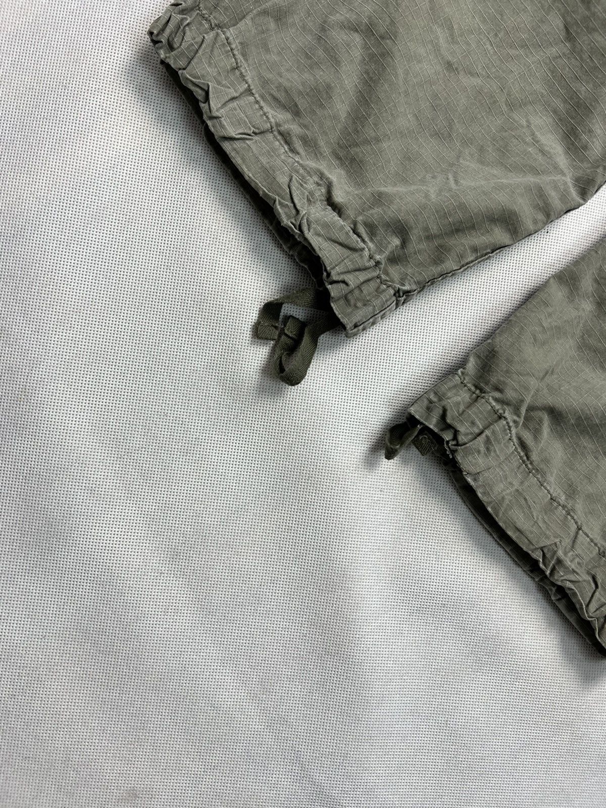 Carhartt × Carhartt Wip Cargo Pants Carhartt vintage logo skate Size US 32 / EU 48 - 5 Thumbnail