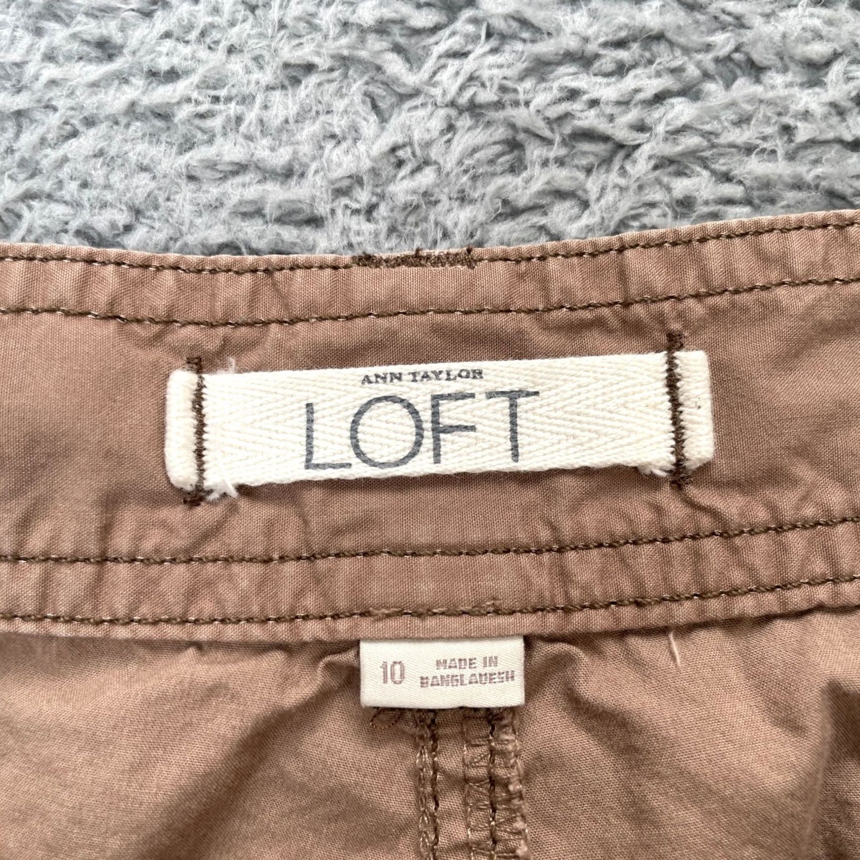 Ann Taylor Ann Taylor Pants Womens 10 Brown Capri Cargo Pockets Cotton Drawcord Hem Straight Inseam 20 in Casual Workwear Beach City Preppy Womens Size 32" / US 10 / IT 46 - 5 Thumbnail