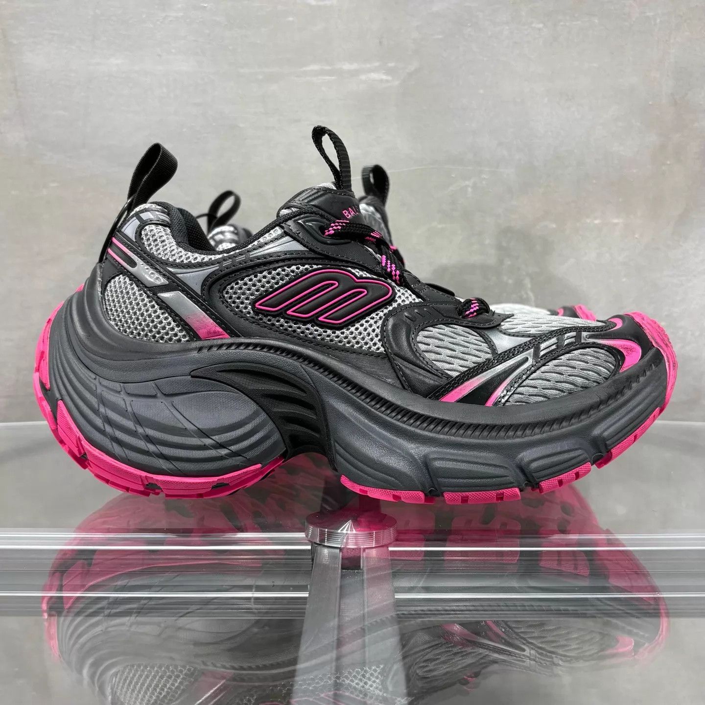 Balenciaga Balenciaga 10XL Black & Pink Dad Sneakers 35 Size US 5 / IT 35 - 4 Thumbnail