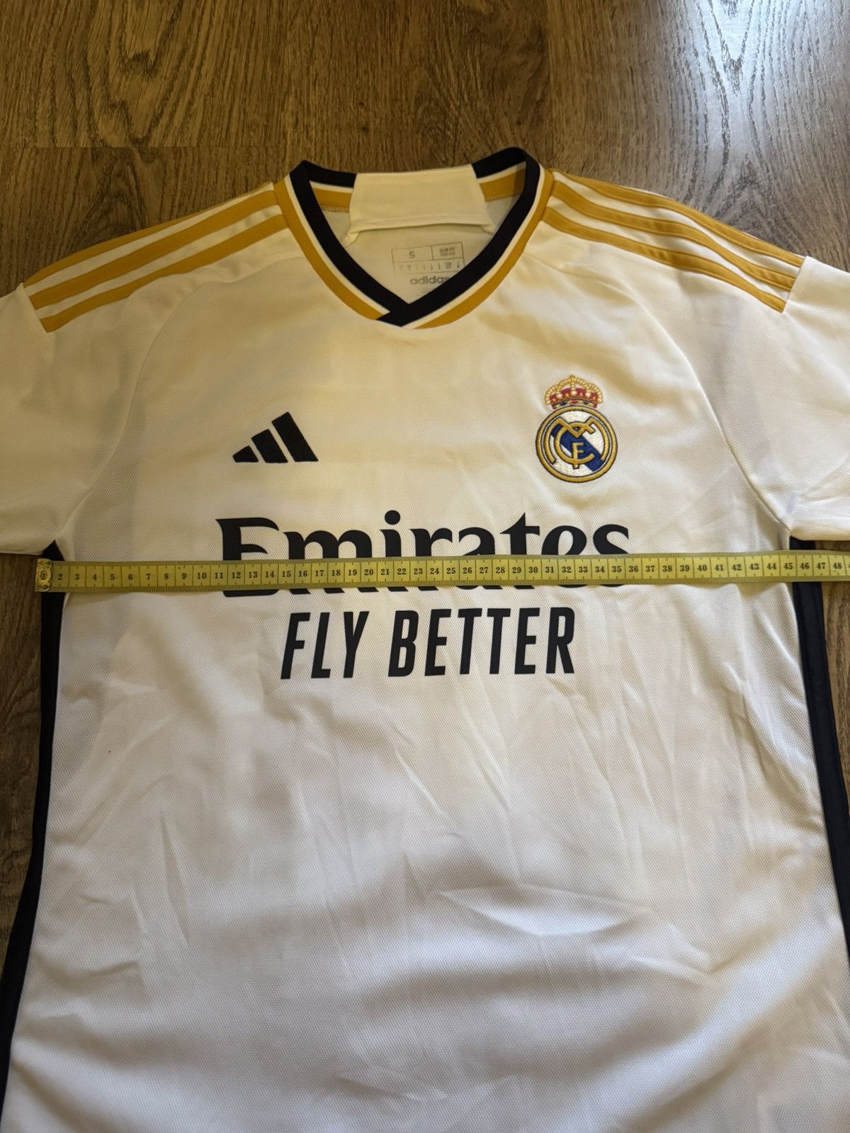 Adidas REAL MADRID CF 2023/2024 HOME FOOTBALL SHIRT SZ S HR3796 Size US S / EU 44-46 / 1 - 2 Thumbnail