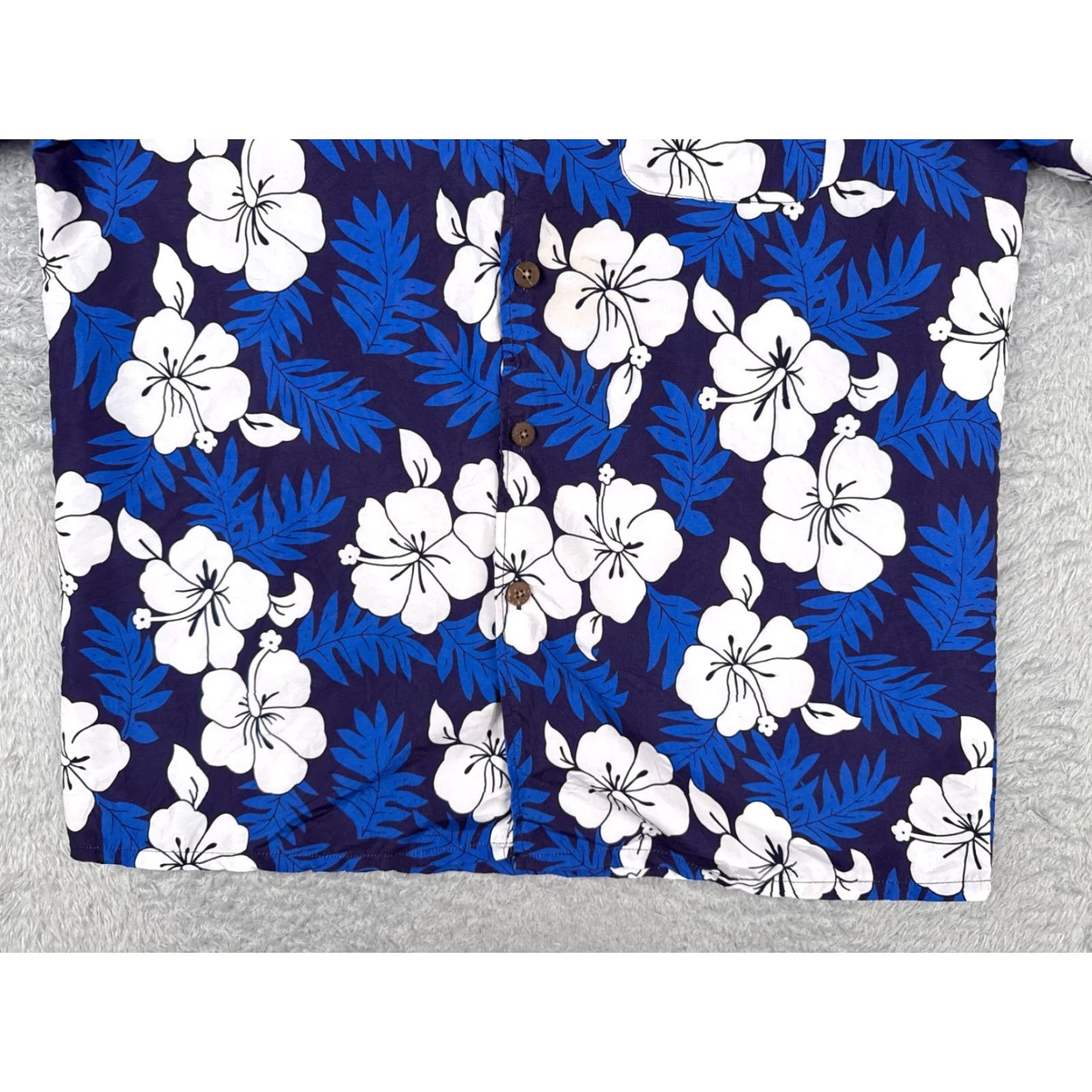 Vintage Alohawear Hawaii Shirt Adult Large Blue White Floral 100% Polyester Button Up Men's Size US L / EU 52-54 / 3 - 5 Thumbnail
