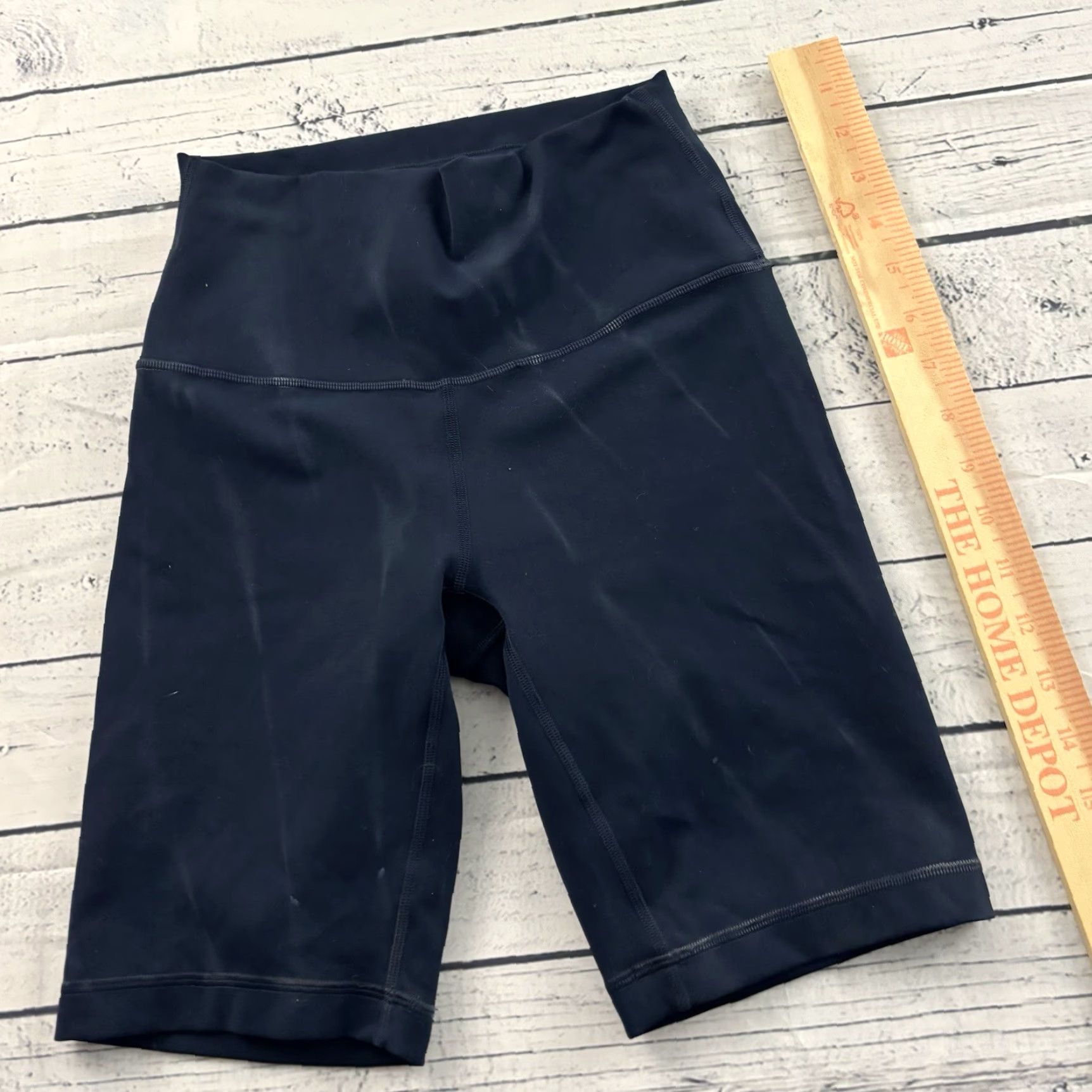 Lululemon Lululemon Wunder Train High-Rise Short 8" Women's 4 Navy Blue Size 27" / US 4 / IT 40 - 2 Thumbnail