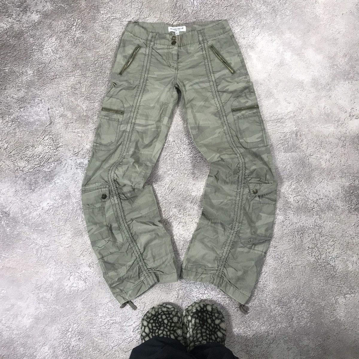 Vintage Vintage 90s Baggy Cargo Pants Wide Leg Streetwear Japan 26 Size 26" / US 2 / IT 38 - 2 Thumbnail