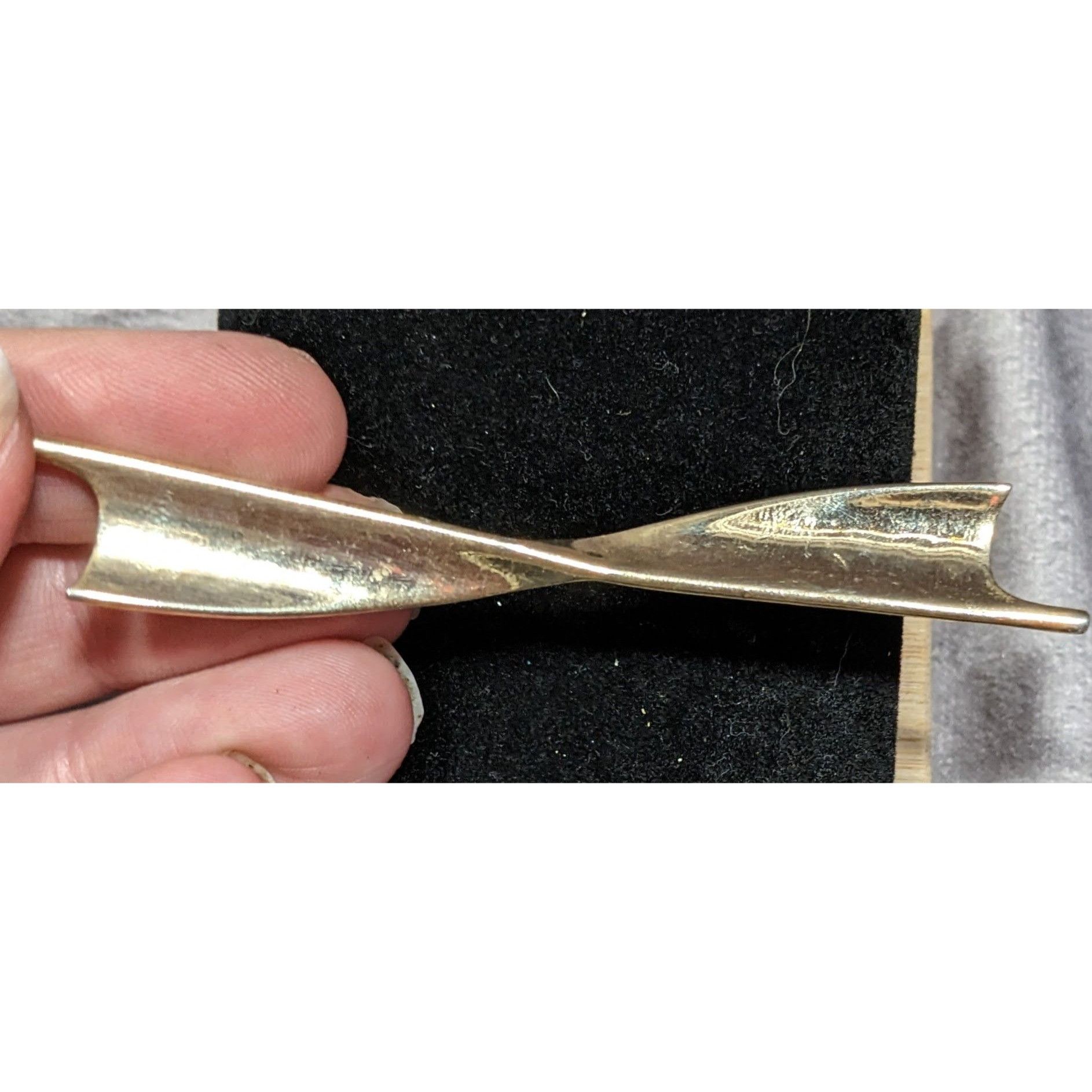 Other Vintage Art Deco Style Gold Tone Twist Brooch Size ONE SIZE - 3 Thumbnail
