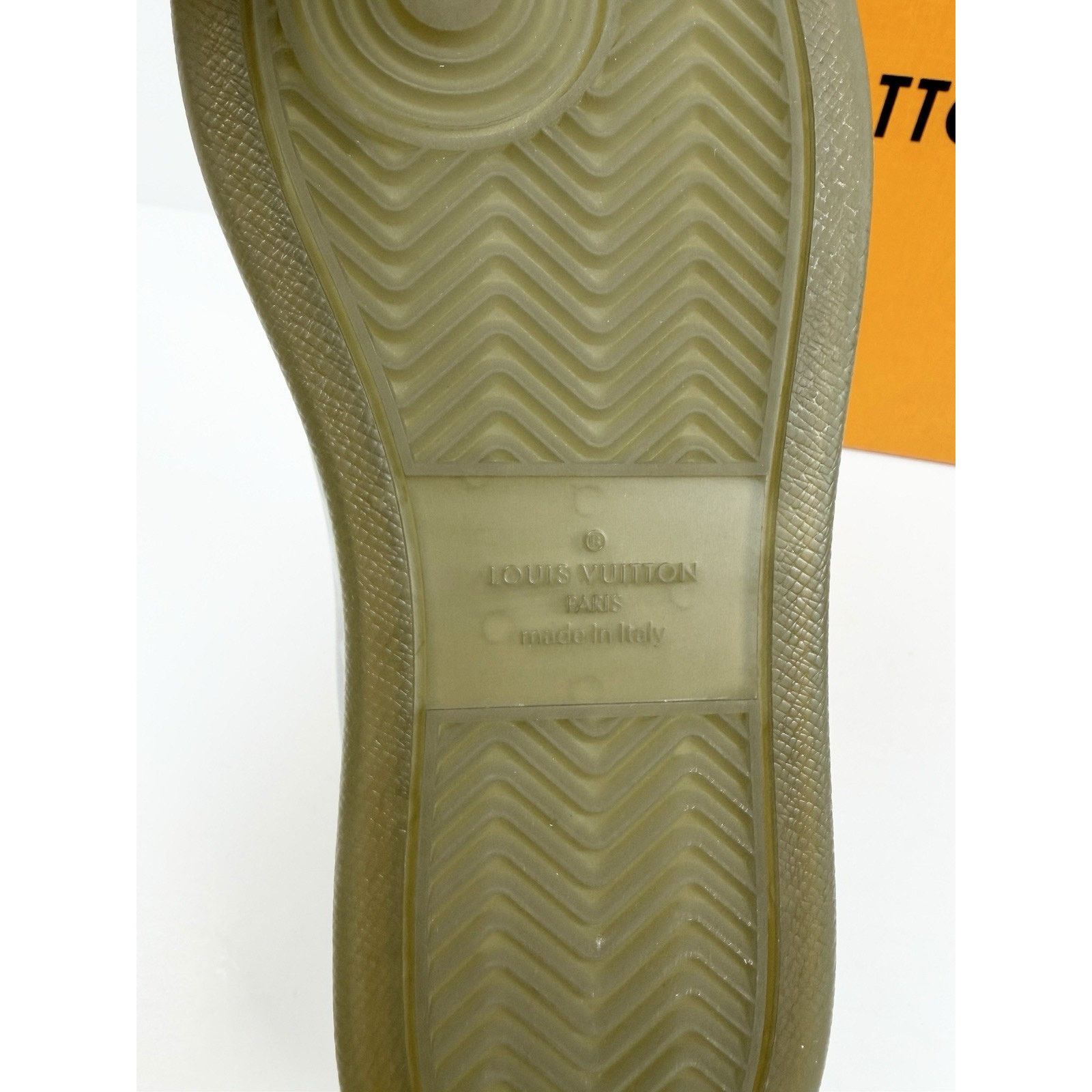 Louis Vuitton Size 7UK/8US - Louis Vuitton Rivoli Sneaker Low TRIED ON! Size US 8 / EU 41 - 8 Thumbnail