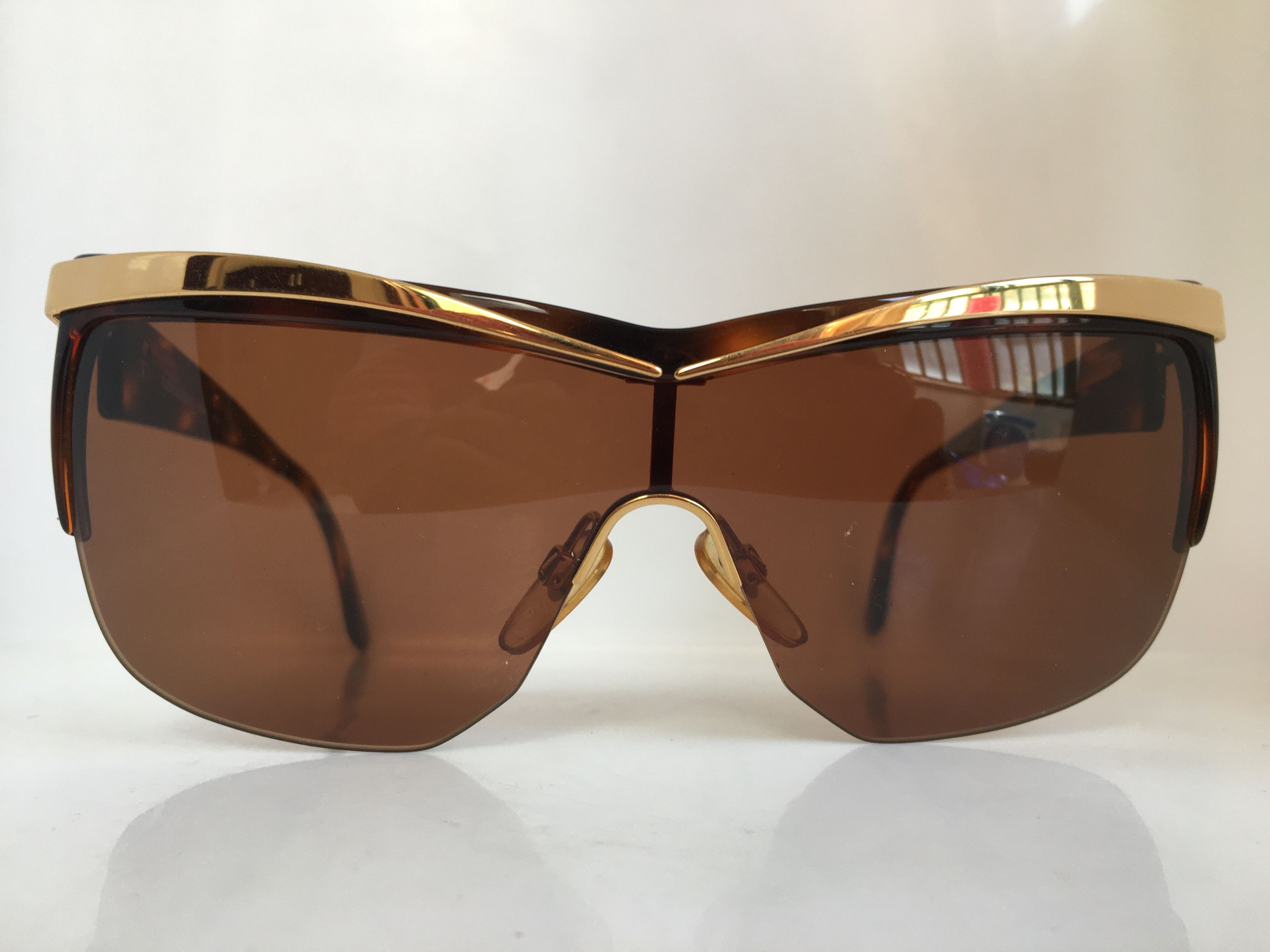 Valentino Vintage Valentino V584 Woman Sunglasses Frame Italy Size ONE SIZE - 2 Thumbnail