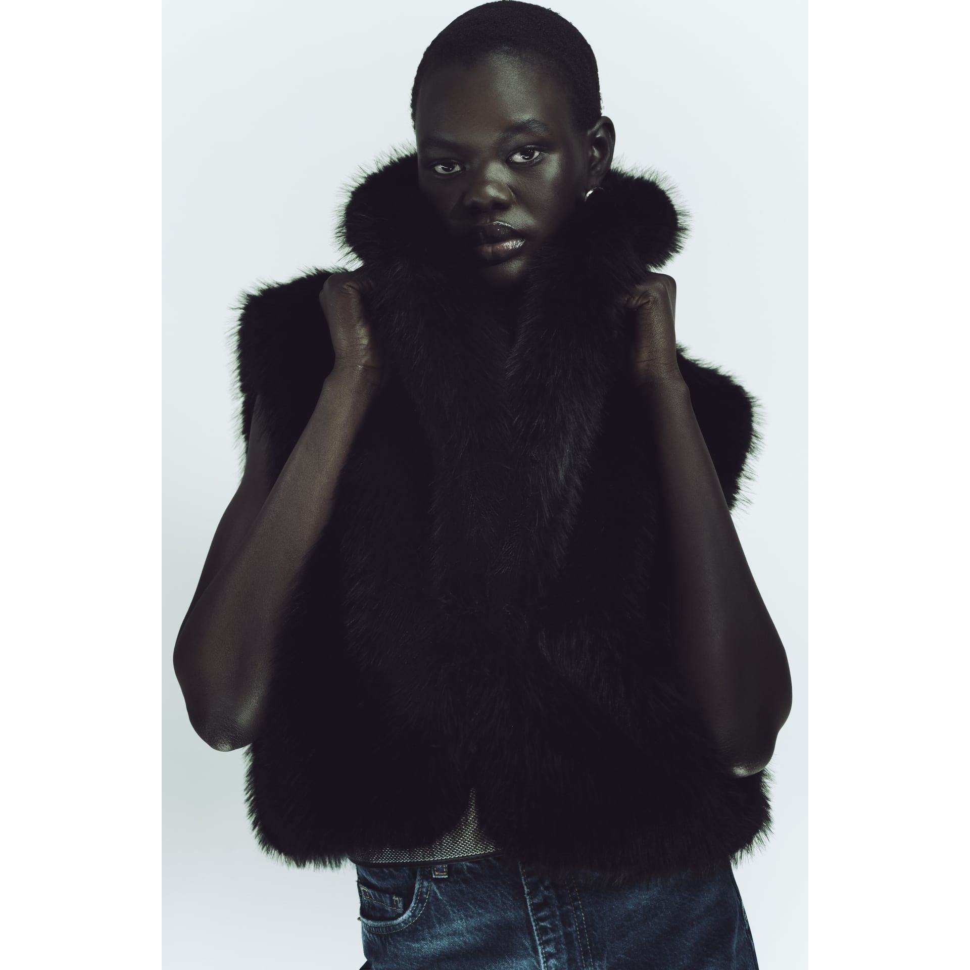Zara Zara Black Faux Fur Cropped Vest Size S / US 4 / IT 40 - 4 Thumbnail
