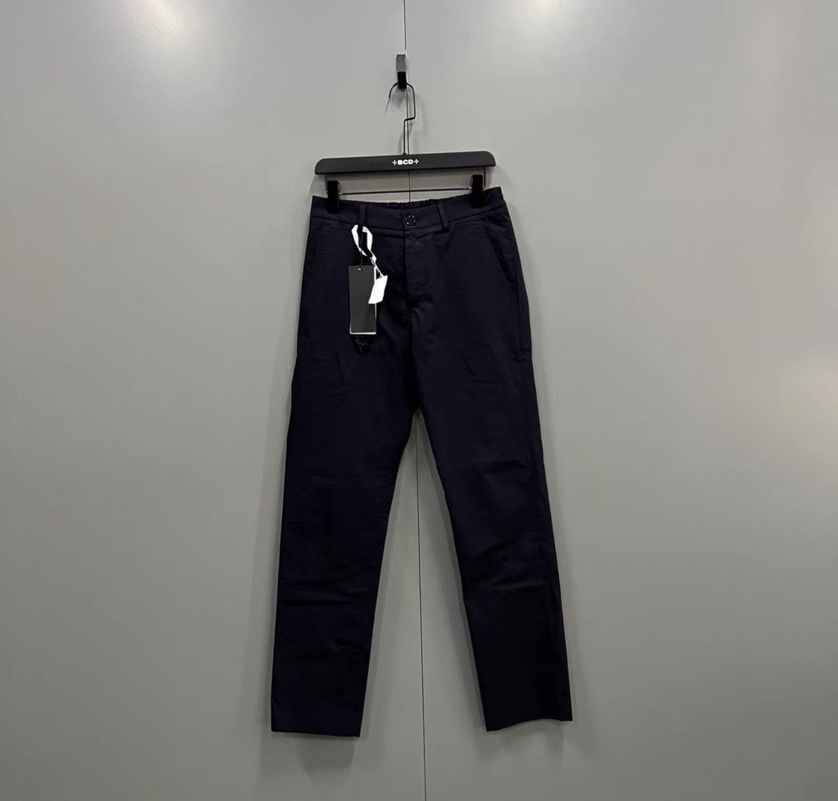 Burberry Burberry Navy Straight-leg Trousers J41 Size 30" / US 8 / IT 44 - 1 Thumbnail